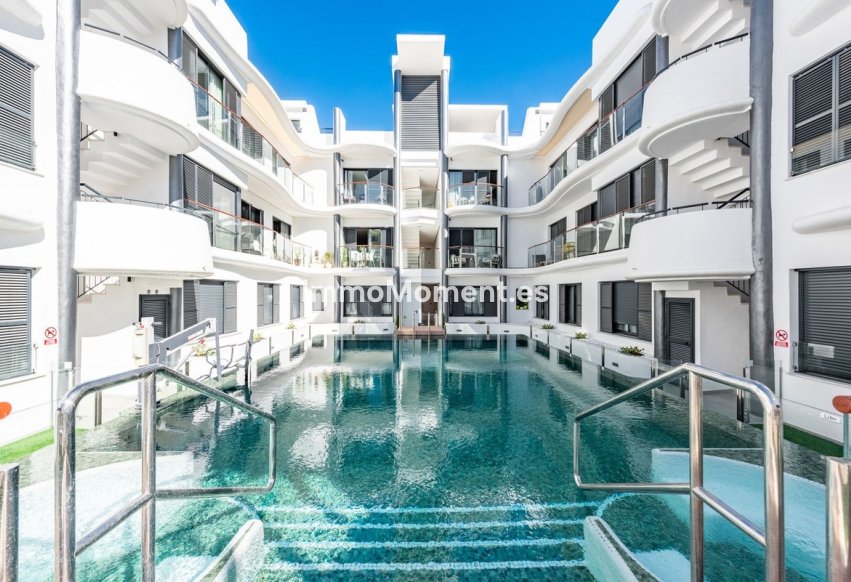 Revente - Appartement - Estepona  - Estepona Centro