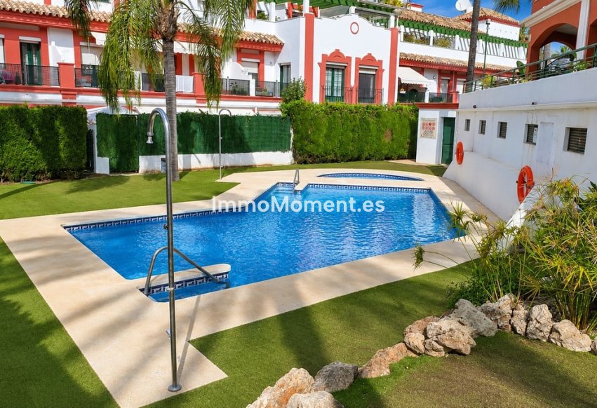 Revente - Appartement - Estepona  - Estepona Centro