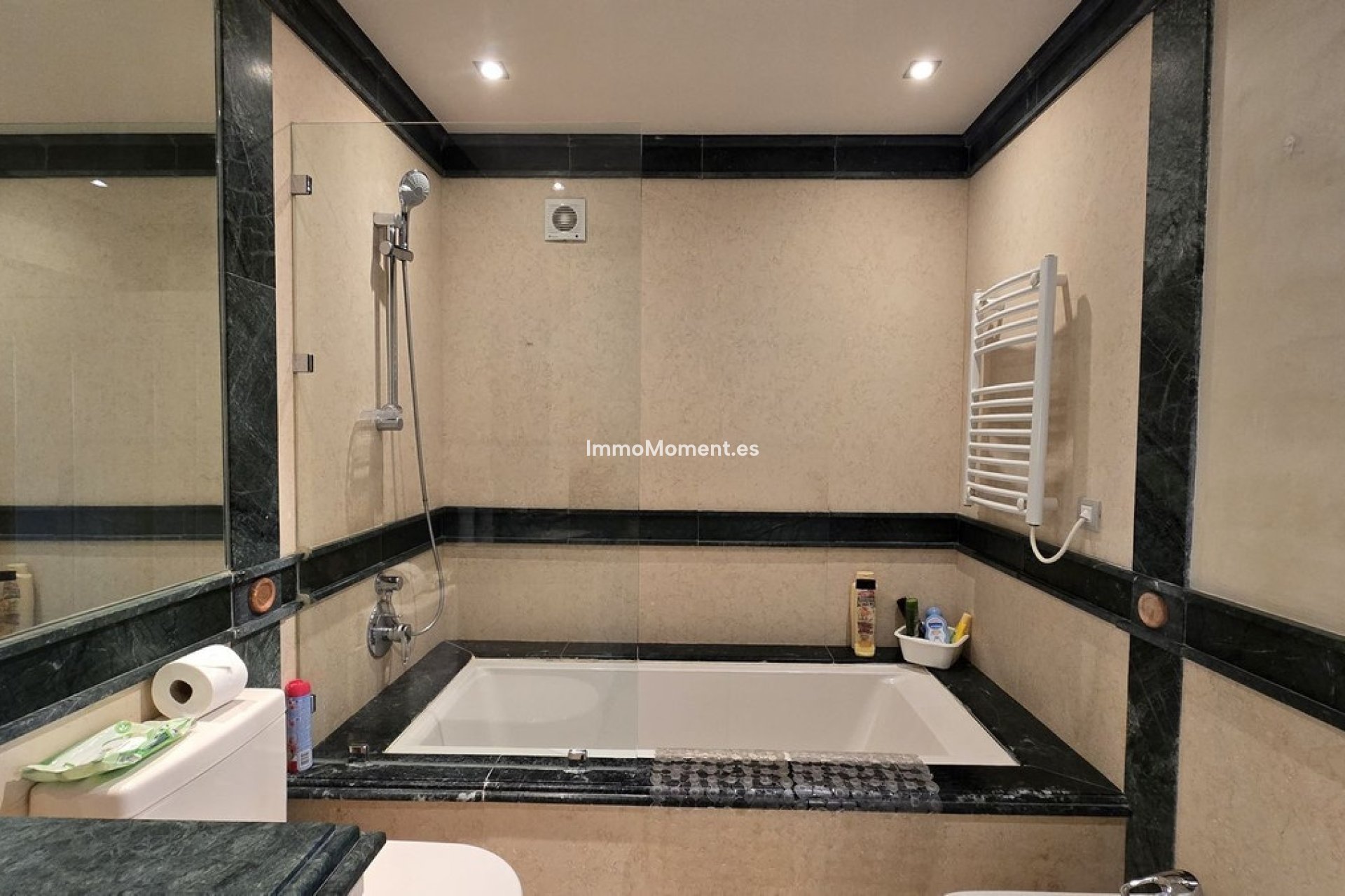 Revente - Appartement - Estepona  - Estepona Centro