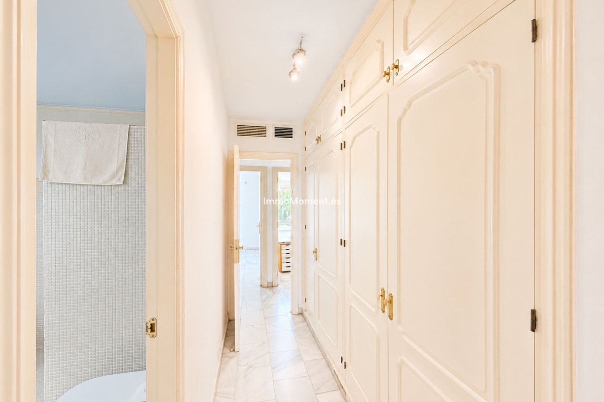 Revente - Appartement - Estepona  - Estepona Centro