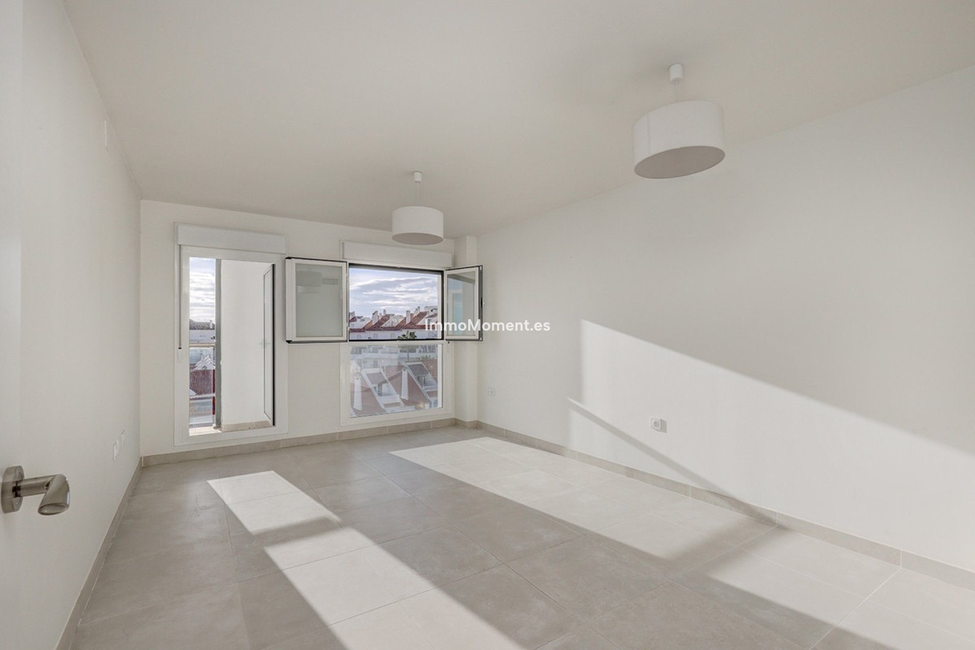 Revente - Appartement - Estepona  - Estepona Centro