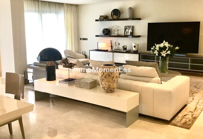 Revente - Appartement - Estepona  - Estepona Centro