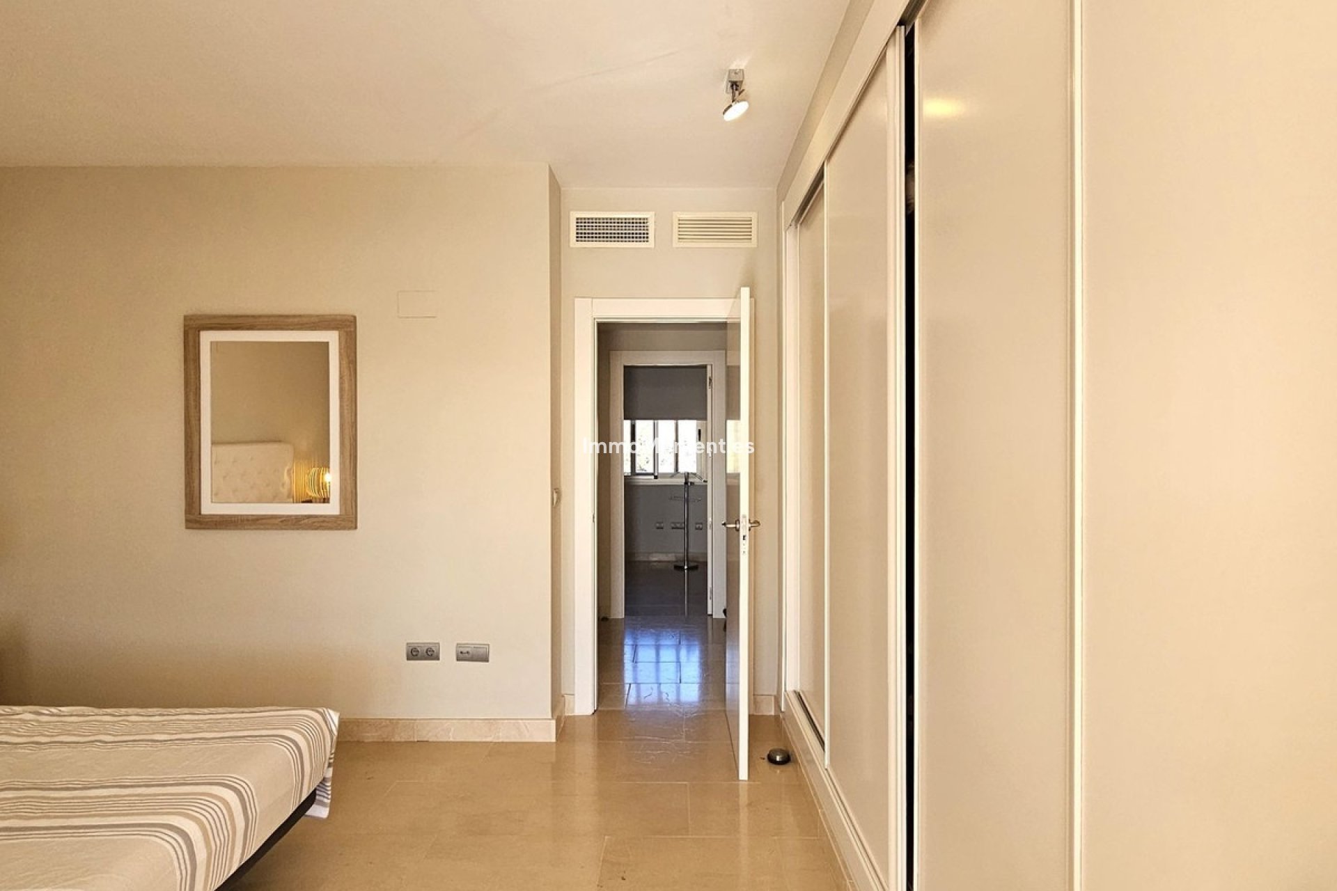 Revente - Appartement - Estepona  - Selwo