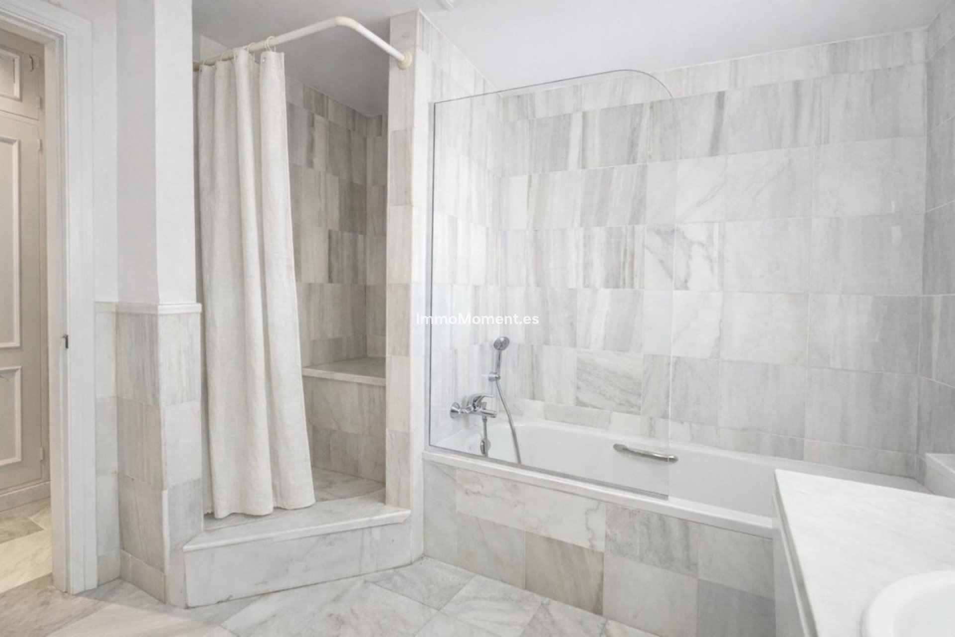 Revente - Appartement - Estepona  - Selwo