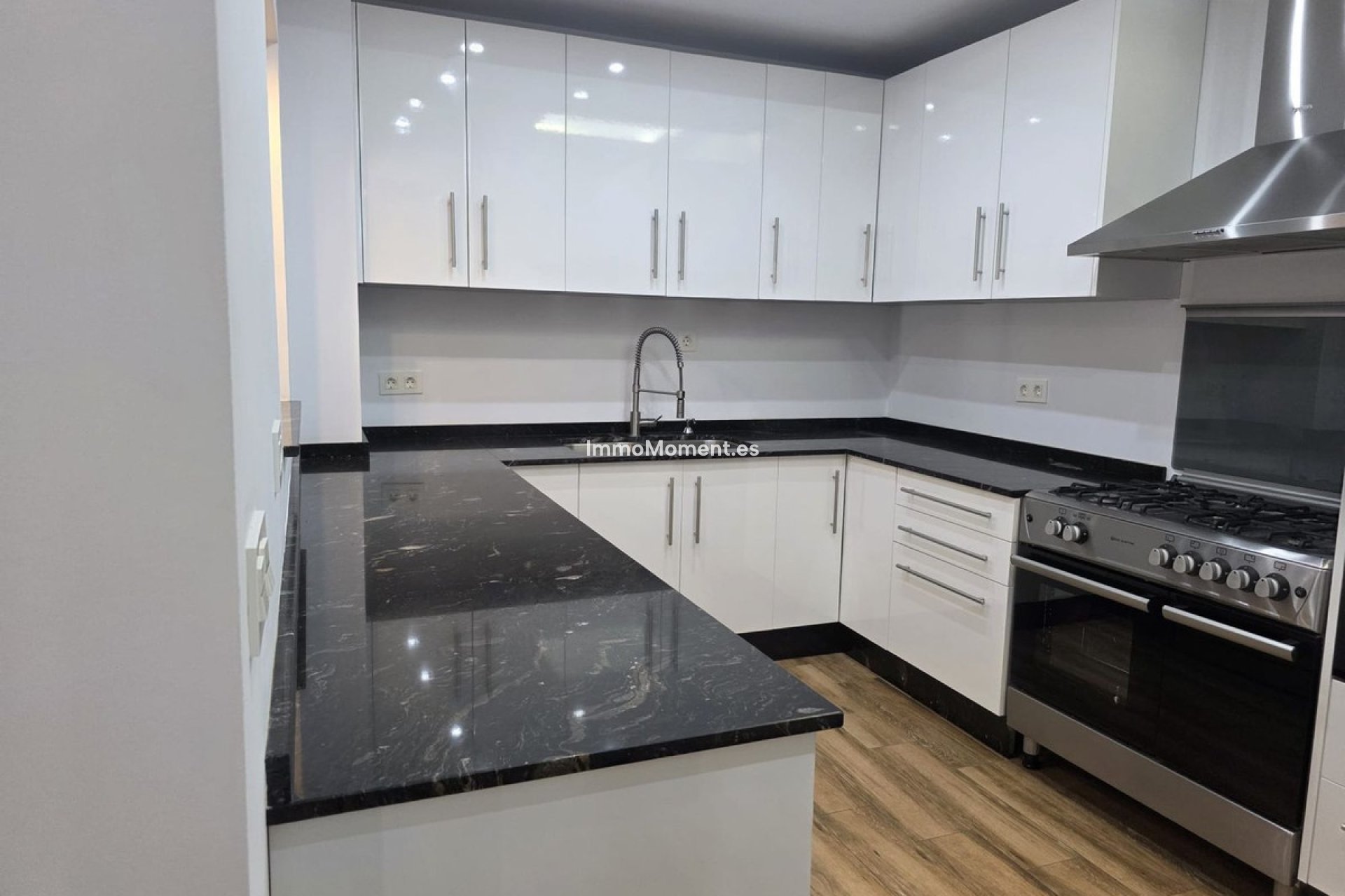 Revente - Appartement - Intérieur                       - Coín