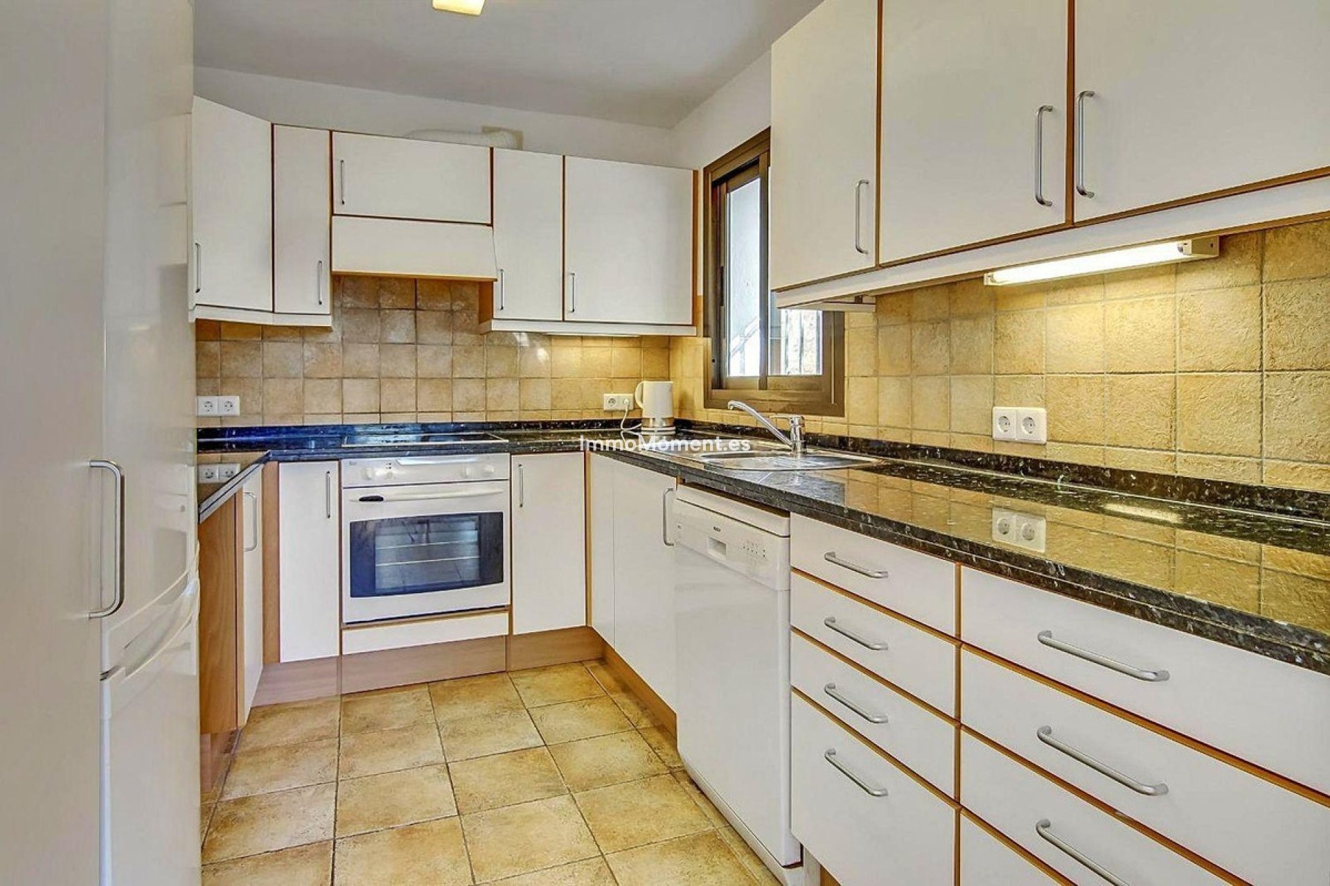 Revente - Appartement - Intérieur                       - Istán