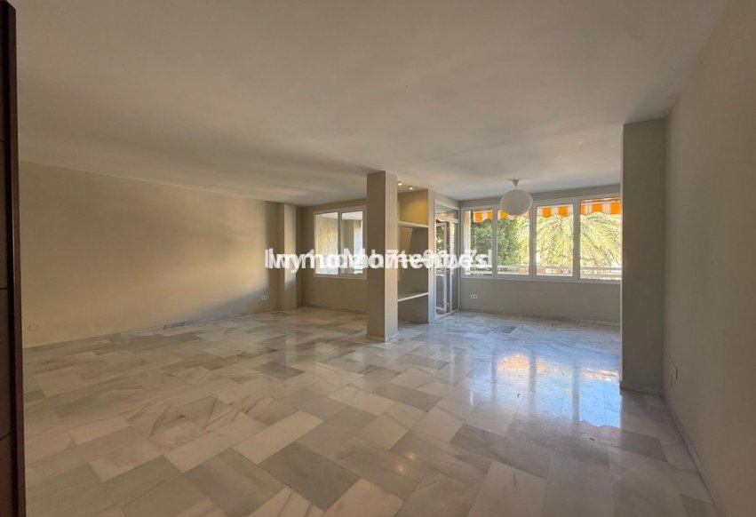 Revente - Appartement - Málaga - Limonar