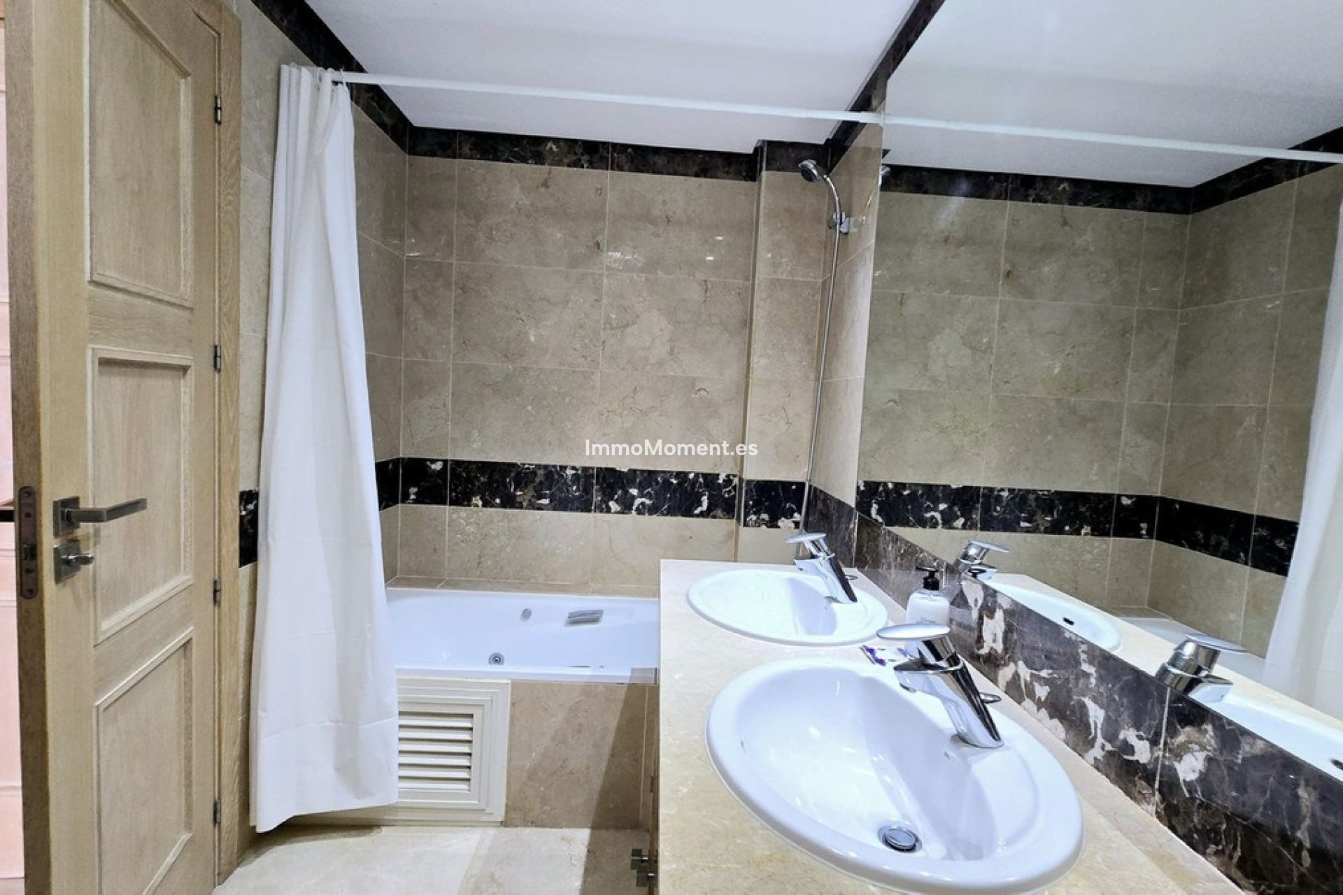 Revente - Appartement - Manilva - La Duquesa