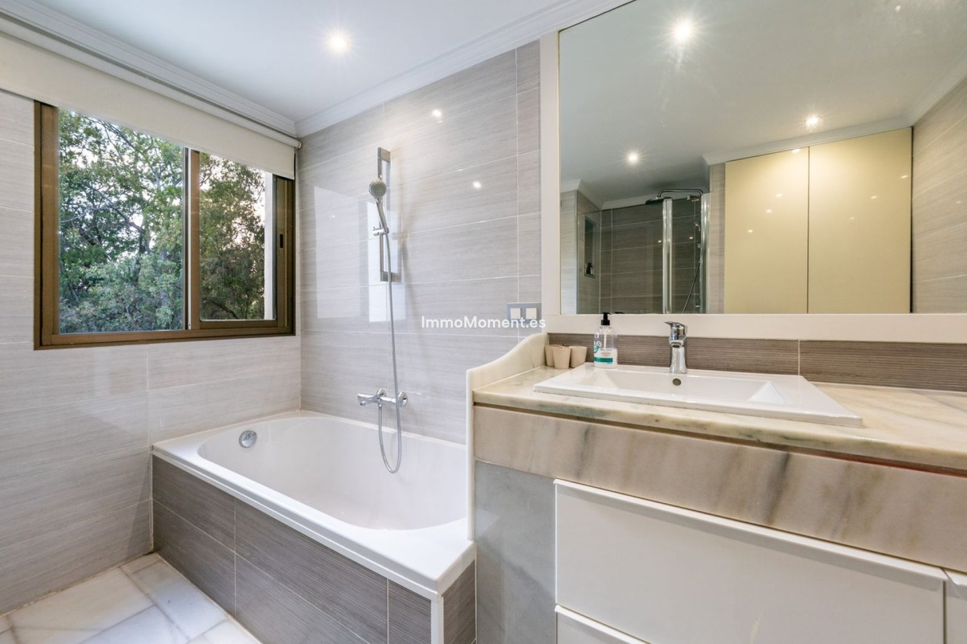 Revente - Appartement - Marbella - Elviria