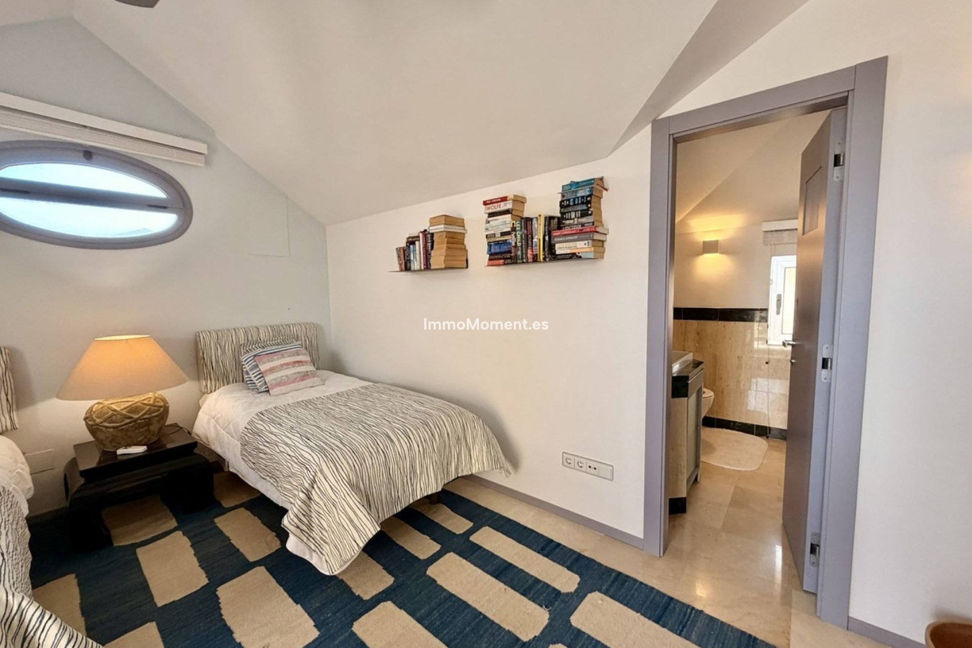 Revente - Appartement - Marbella - Nueva Andalucía