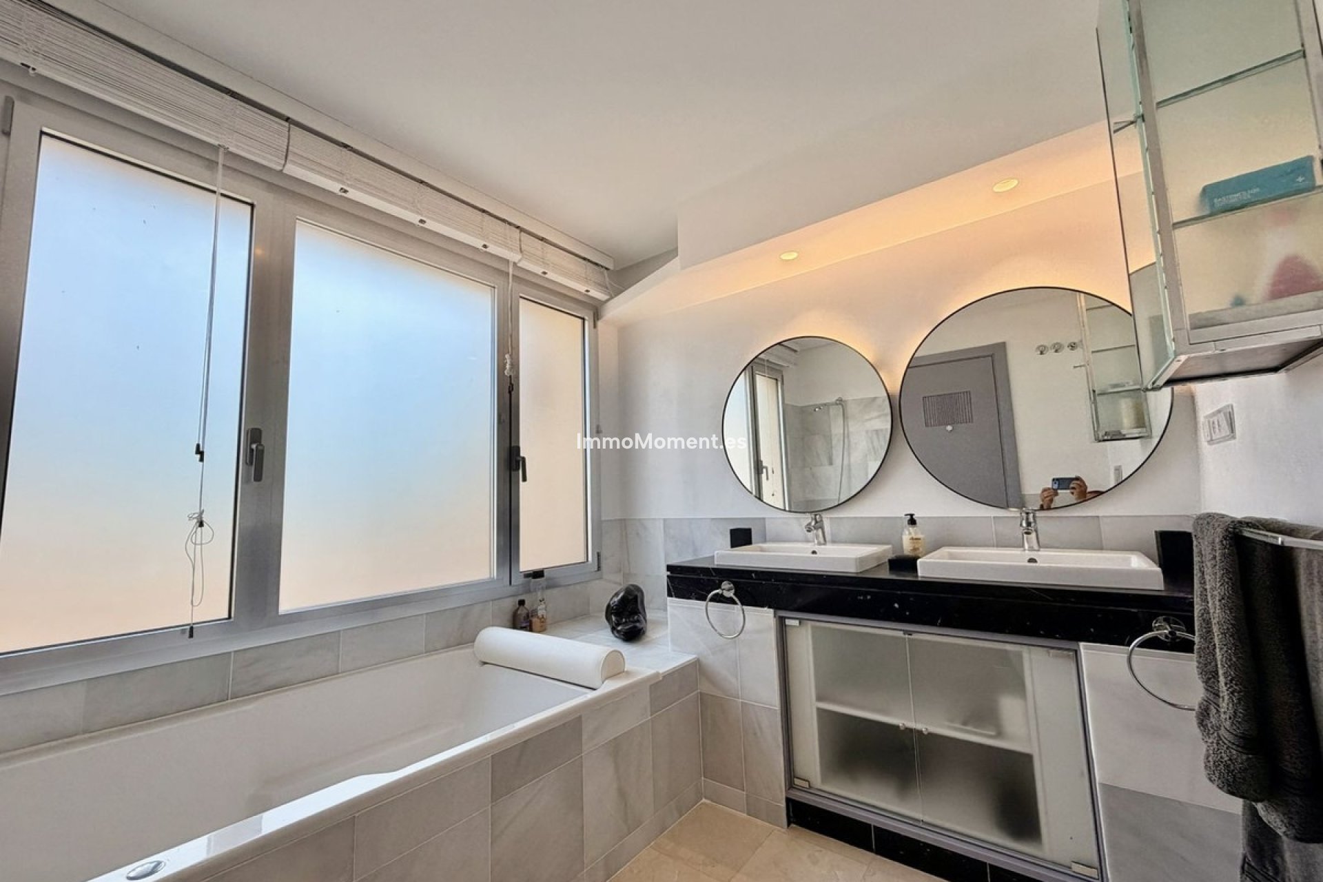 Revente - Appartement - Marbella - Nueva Andalucía
