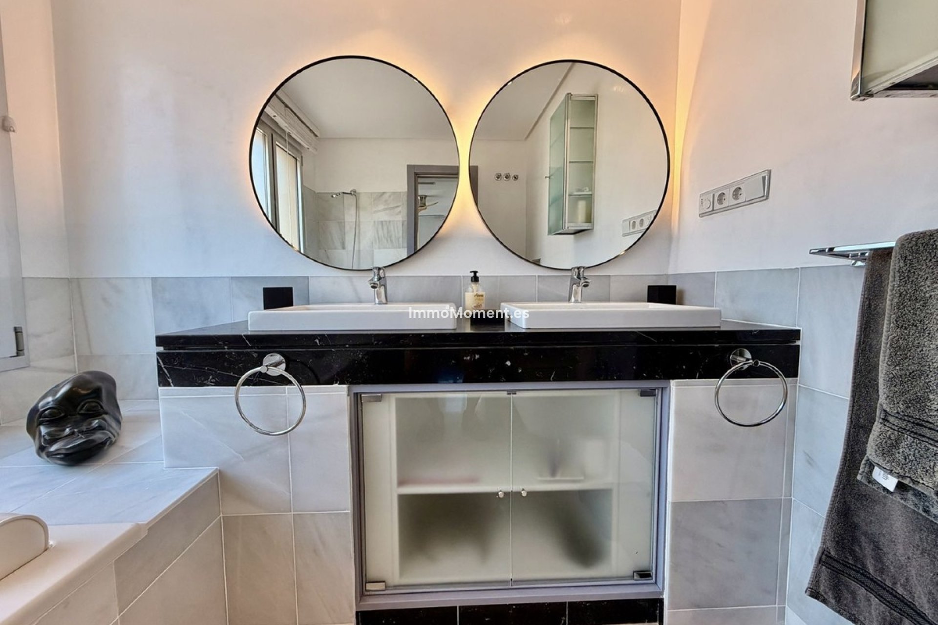 Revente - Appartement - Marbella - Nueva Andalucía