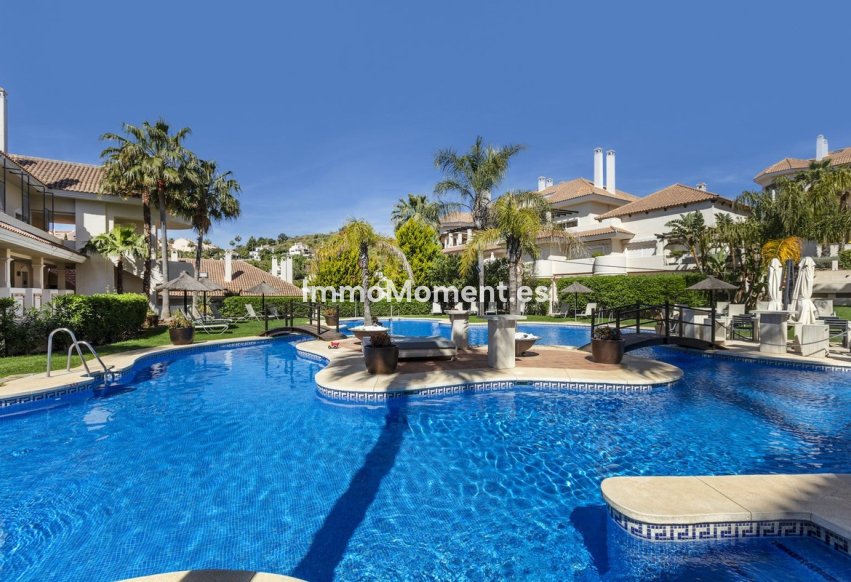 Revente - Appartement - Marbella - Nueva Andalucía