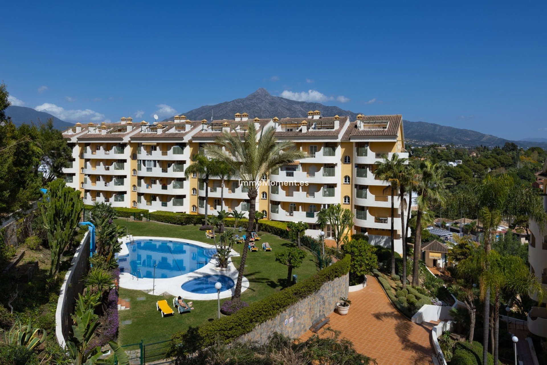 Revente - Appartement - Marbella - Nueva Andalucía
