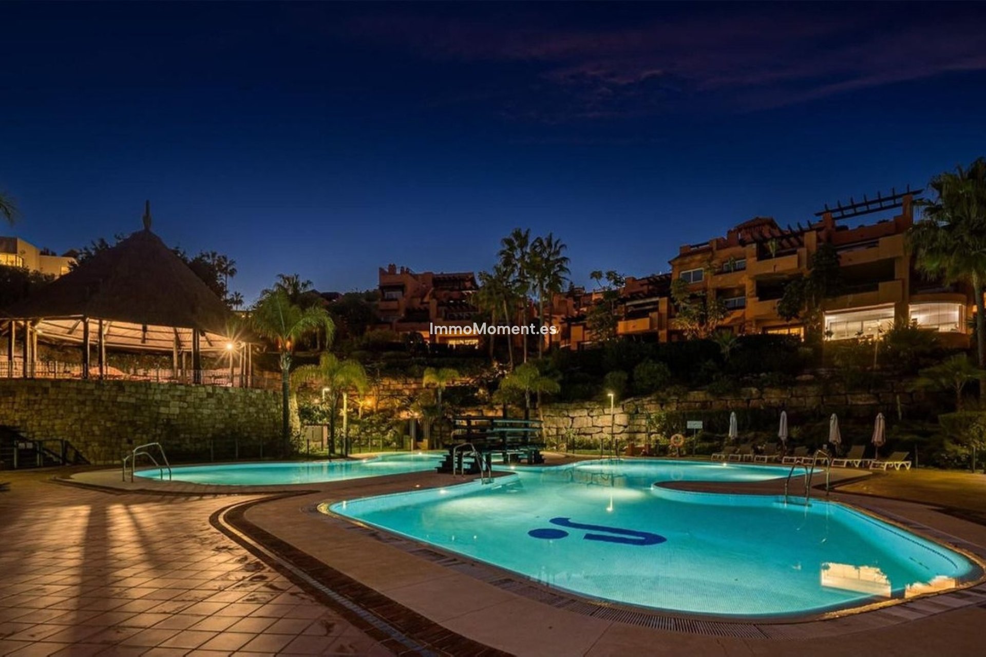 Revente - Appartement - Marbella - Nueva Andalucía