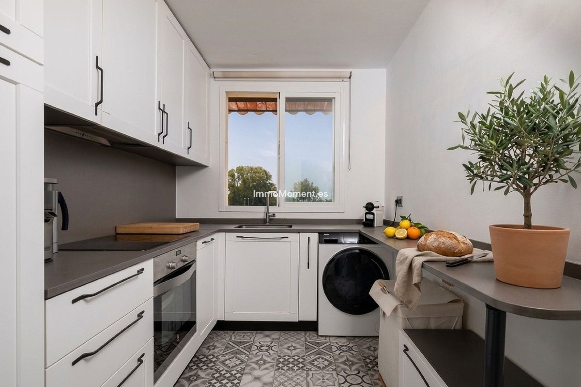 Revente - Appartement - Marbella - Nueva Andalucía