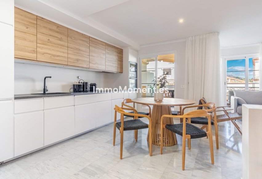 Revente - Appartement - Marbella - Nueva Andalucía
