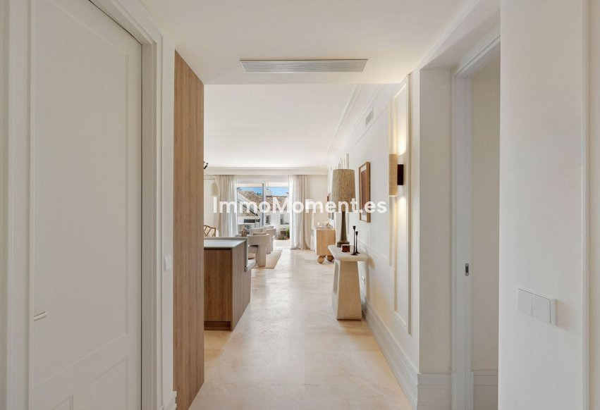 Revente - Appartement - Marbella - Nueva Andalucía