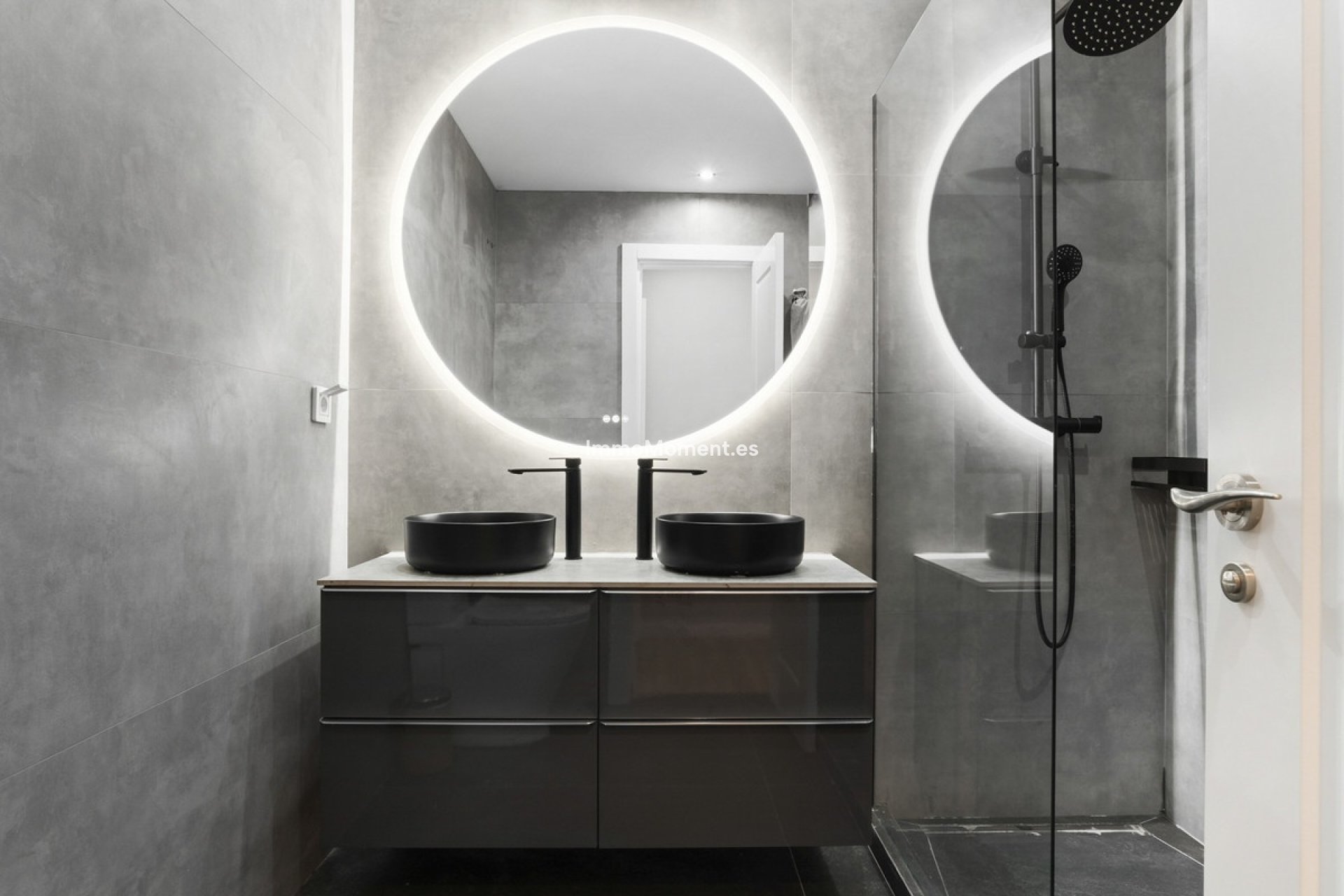 Revente - Appartement - Marbella - Nueva Andalucía