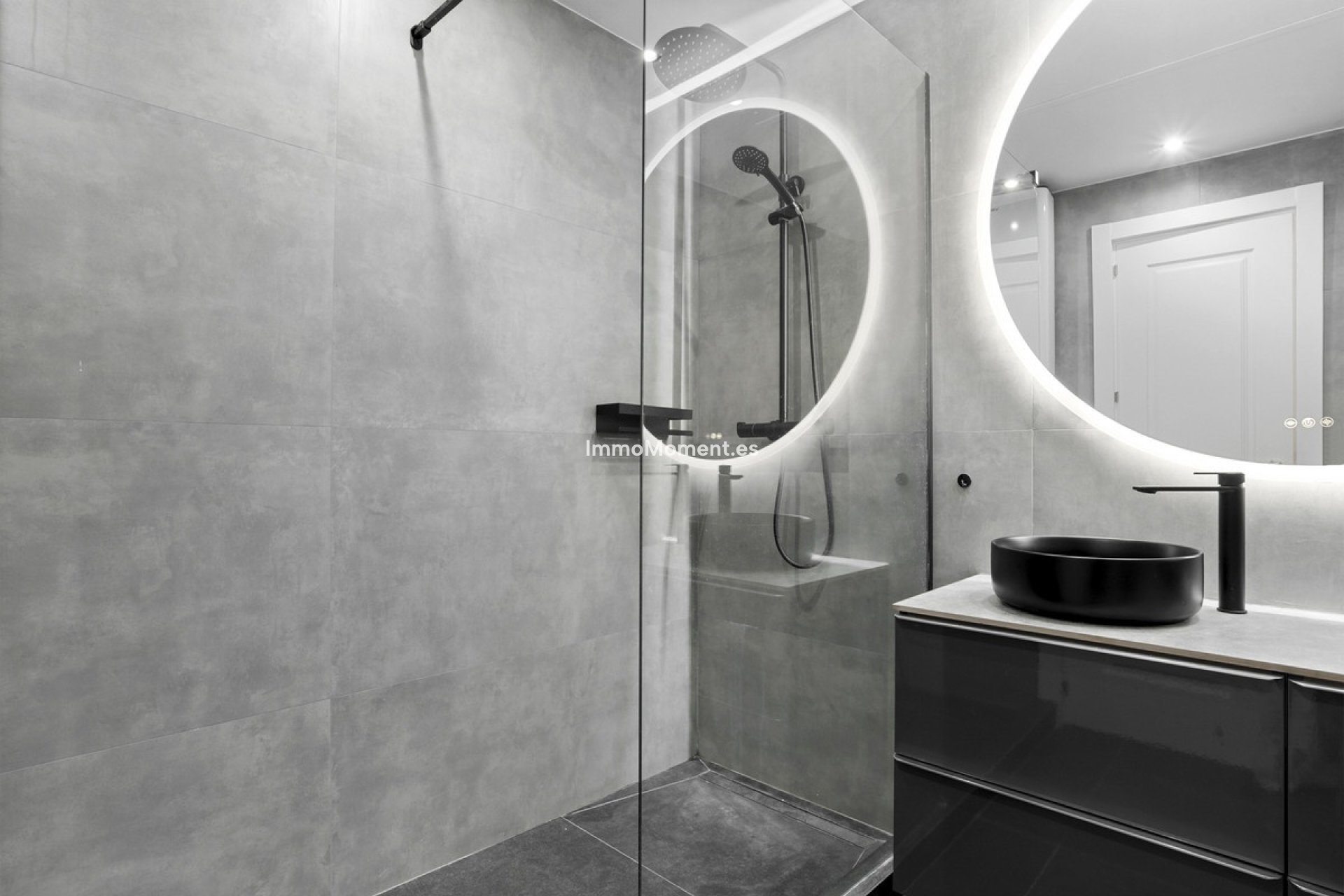 Revente - Appartement - Marbella - Nueva Andalucía