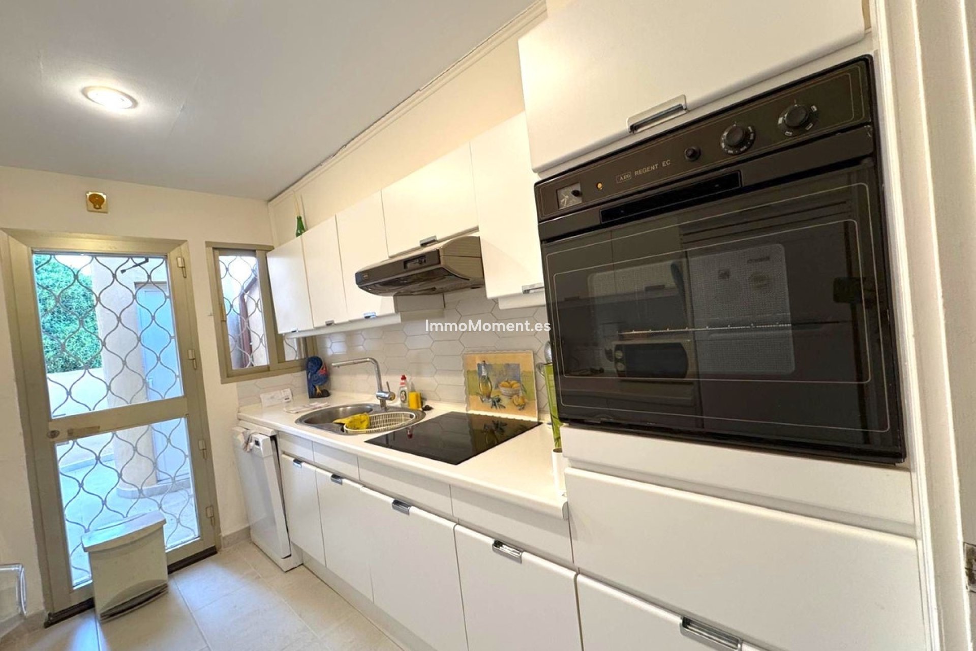 Revente - Appartement - Marbella - Nueva Andalucía