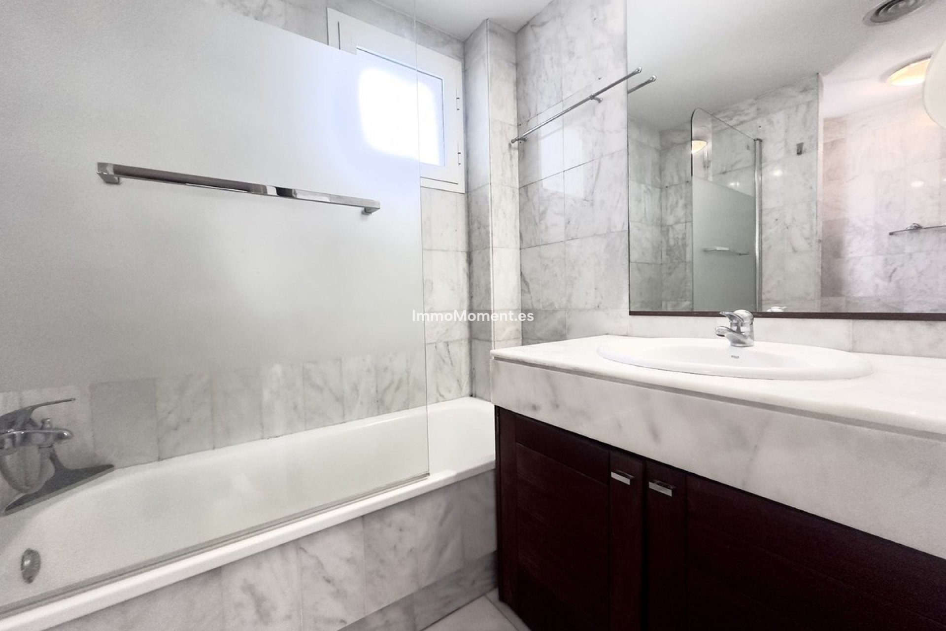 Revente - Appartement - Marbella - Nueva Andalucía