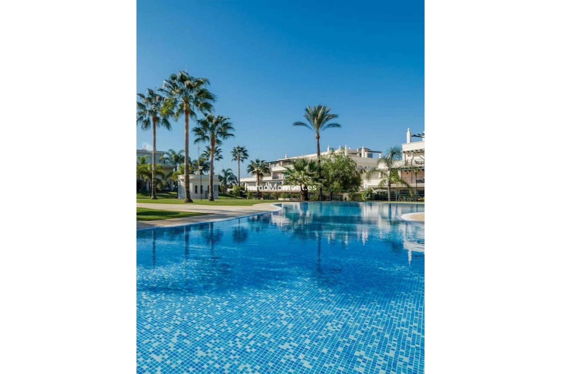 Revente - Appartement - Marbella - Nueva Andalucía