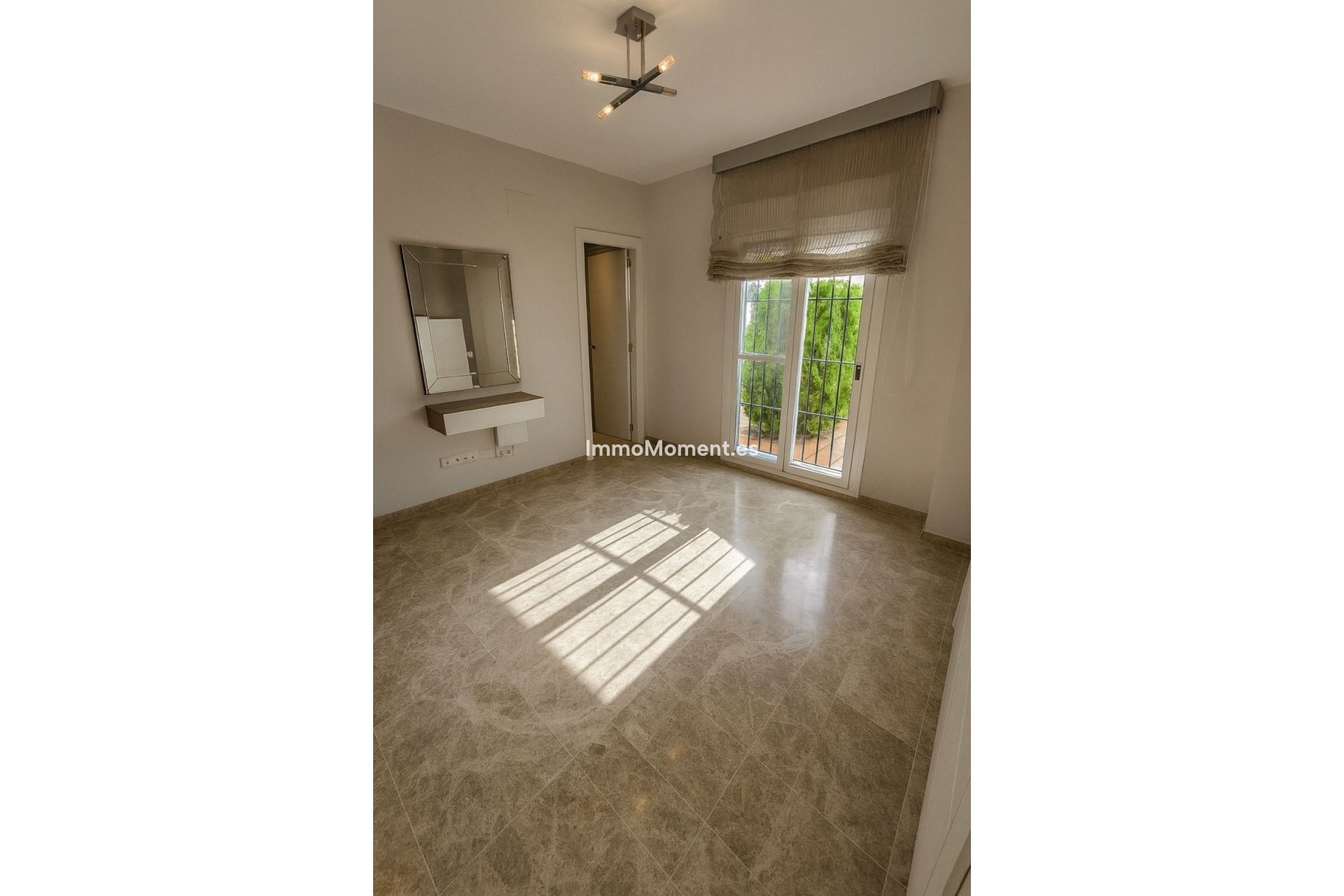 Revente - Appartement - Marbella - Nueva Andalucía