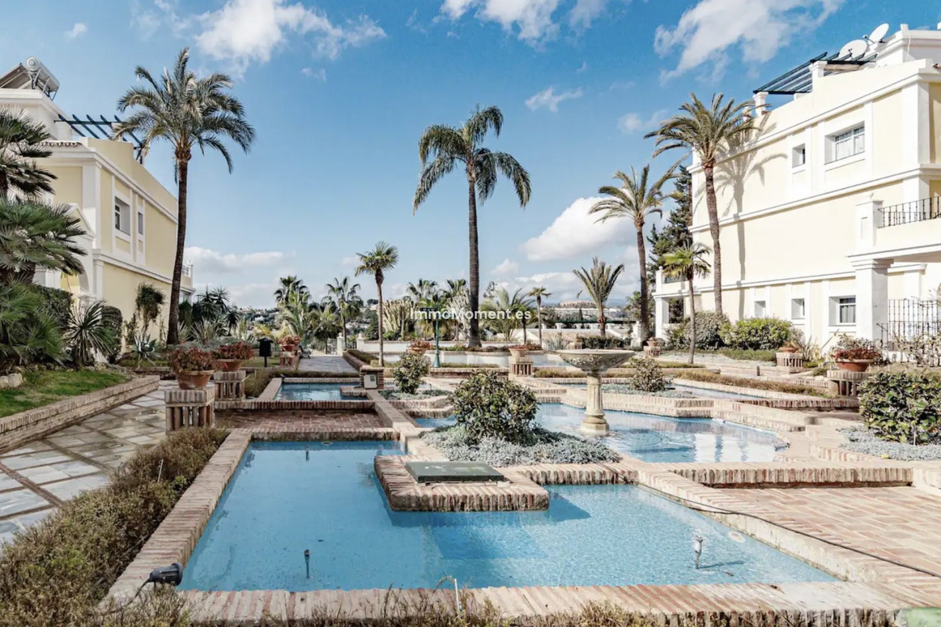 Revente - Appartement - Marbella - Nueva Andalucía