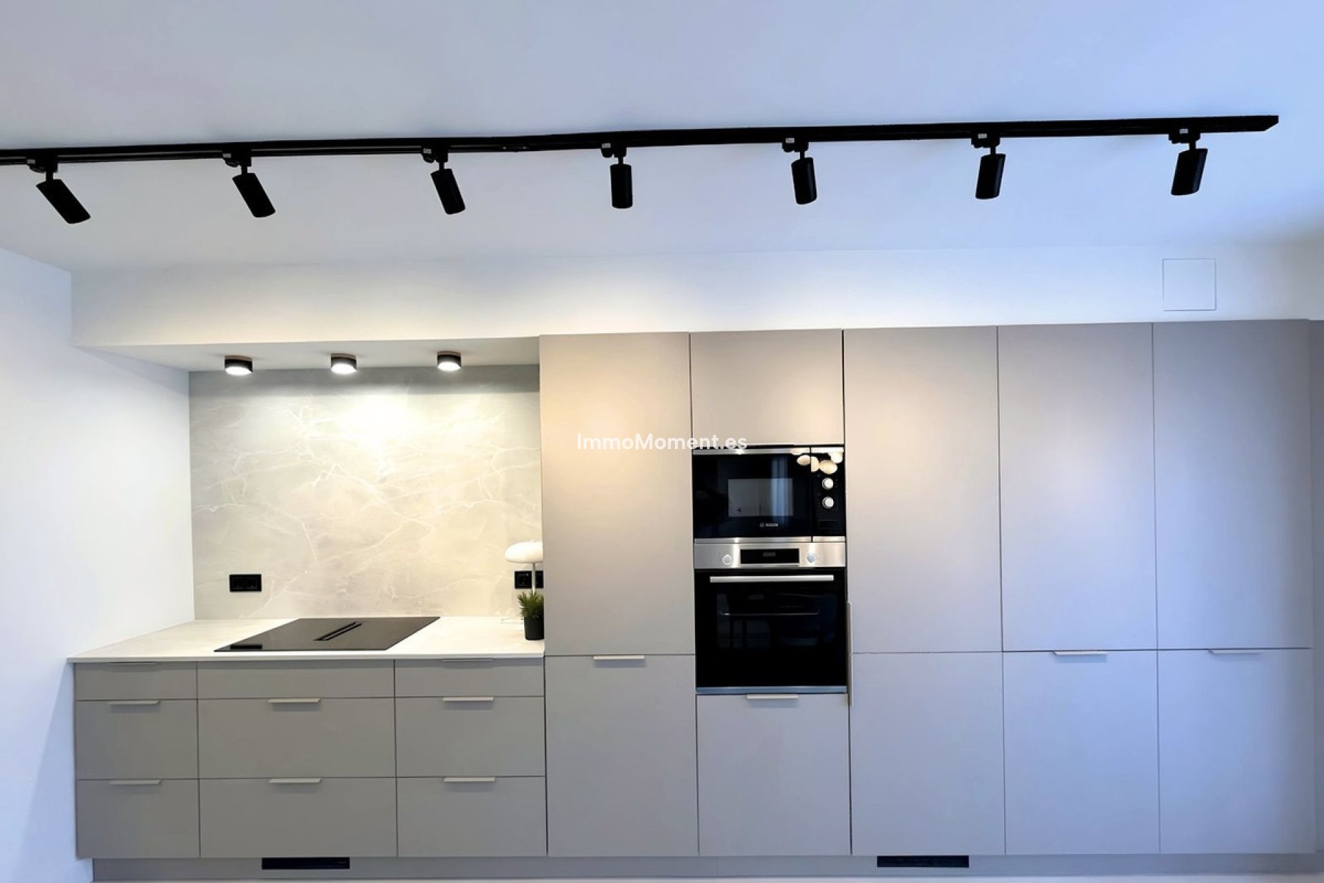 Revente - Appartement - Marbella - Nueva Andalucía