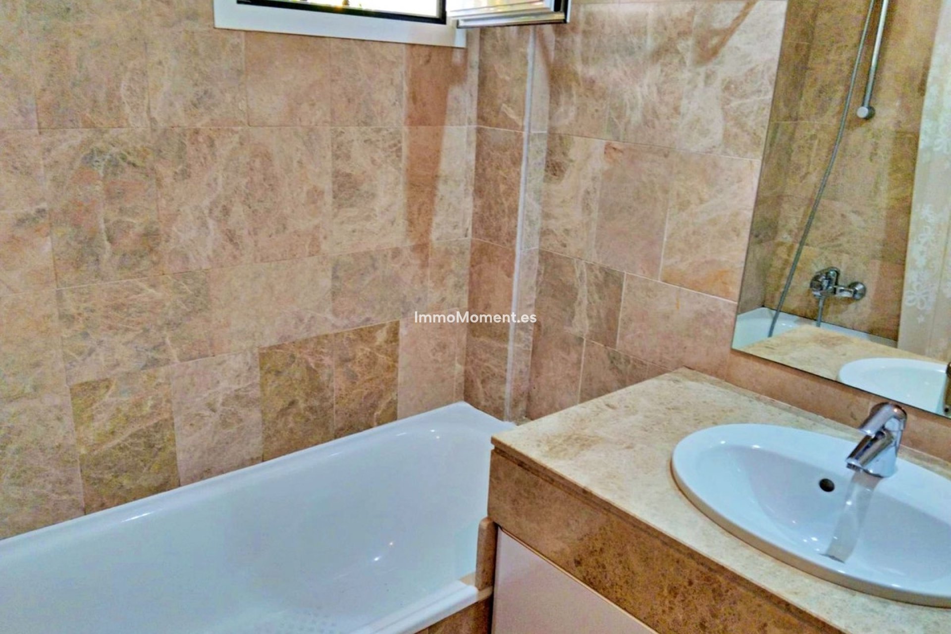Revente - Appartement - Marbella - Nueva Andalucía