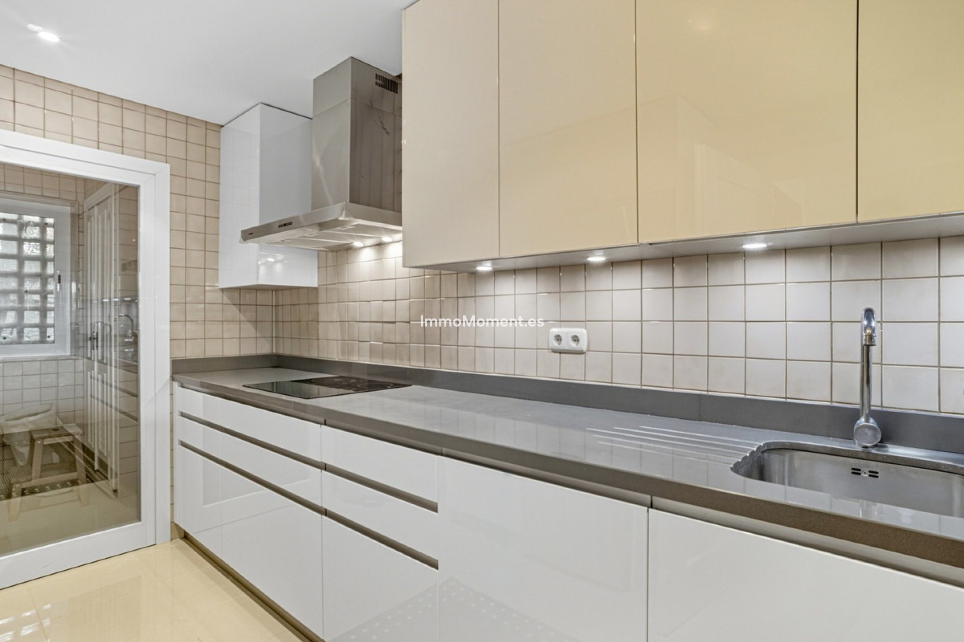 Revente - Appartement - Marbella - Nueva Andalucía