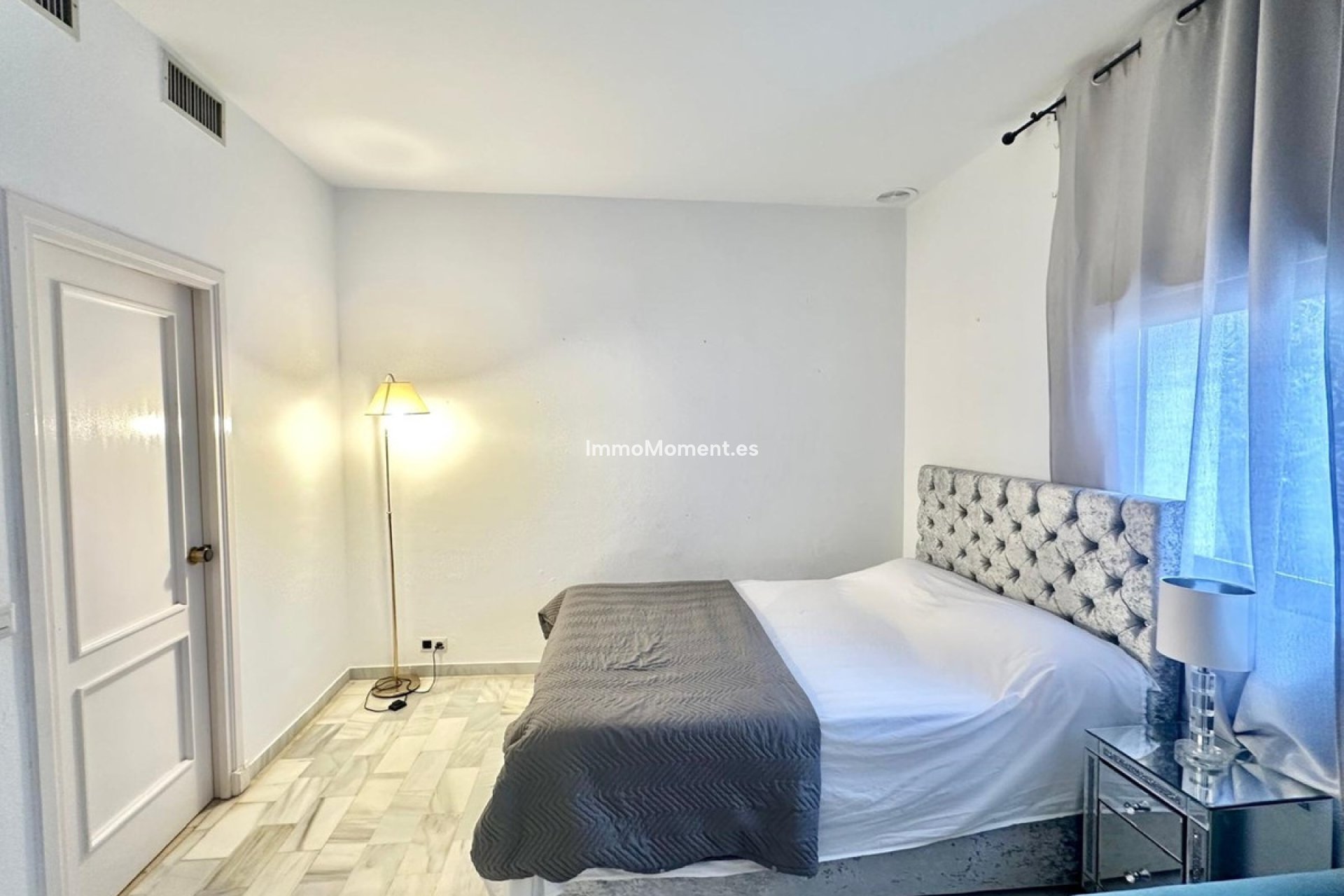 Revente - Appartement - Marbella - Nueva Andalucía