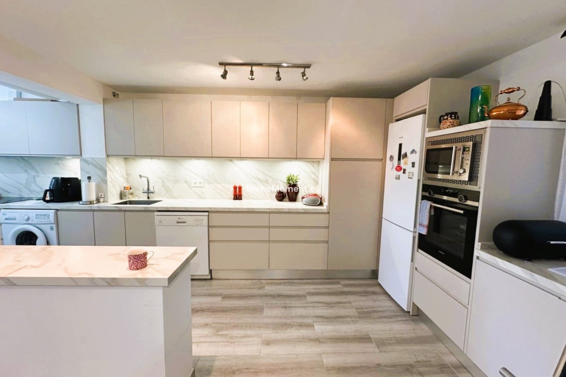 Revente - Appartement - Marbella - Nueva Andalucía