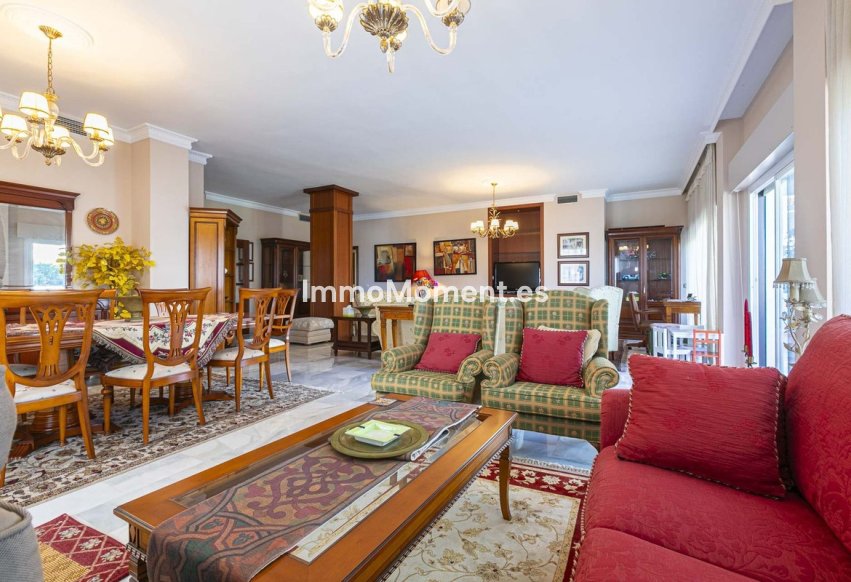 Revente - Appartement - Marbella - Nueva Andalucía