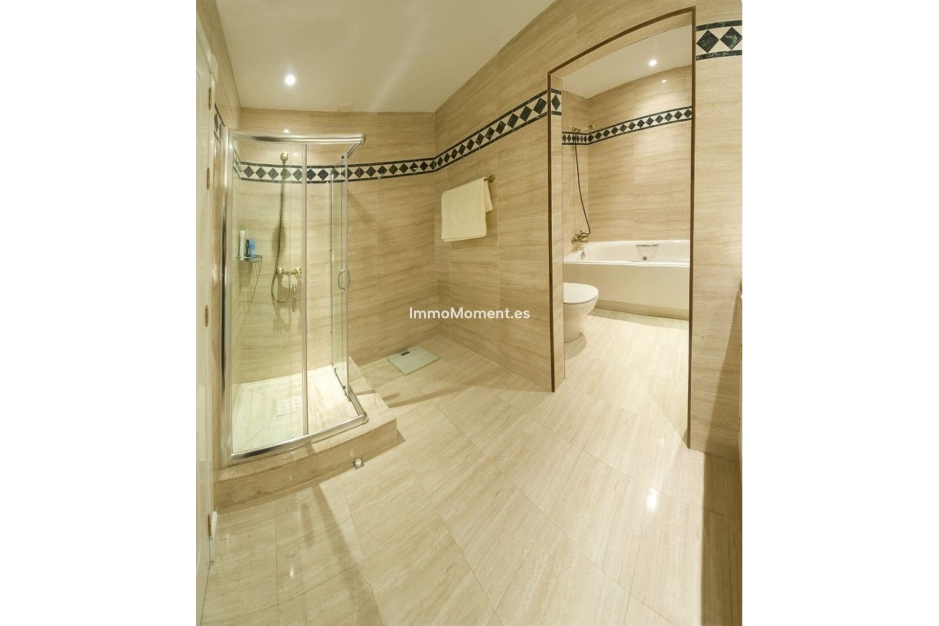 Revente - Appartement - Marbella - Nueva Andalucía