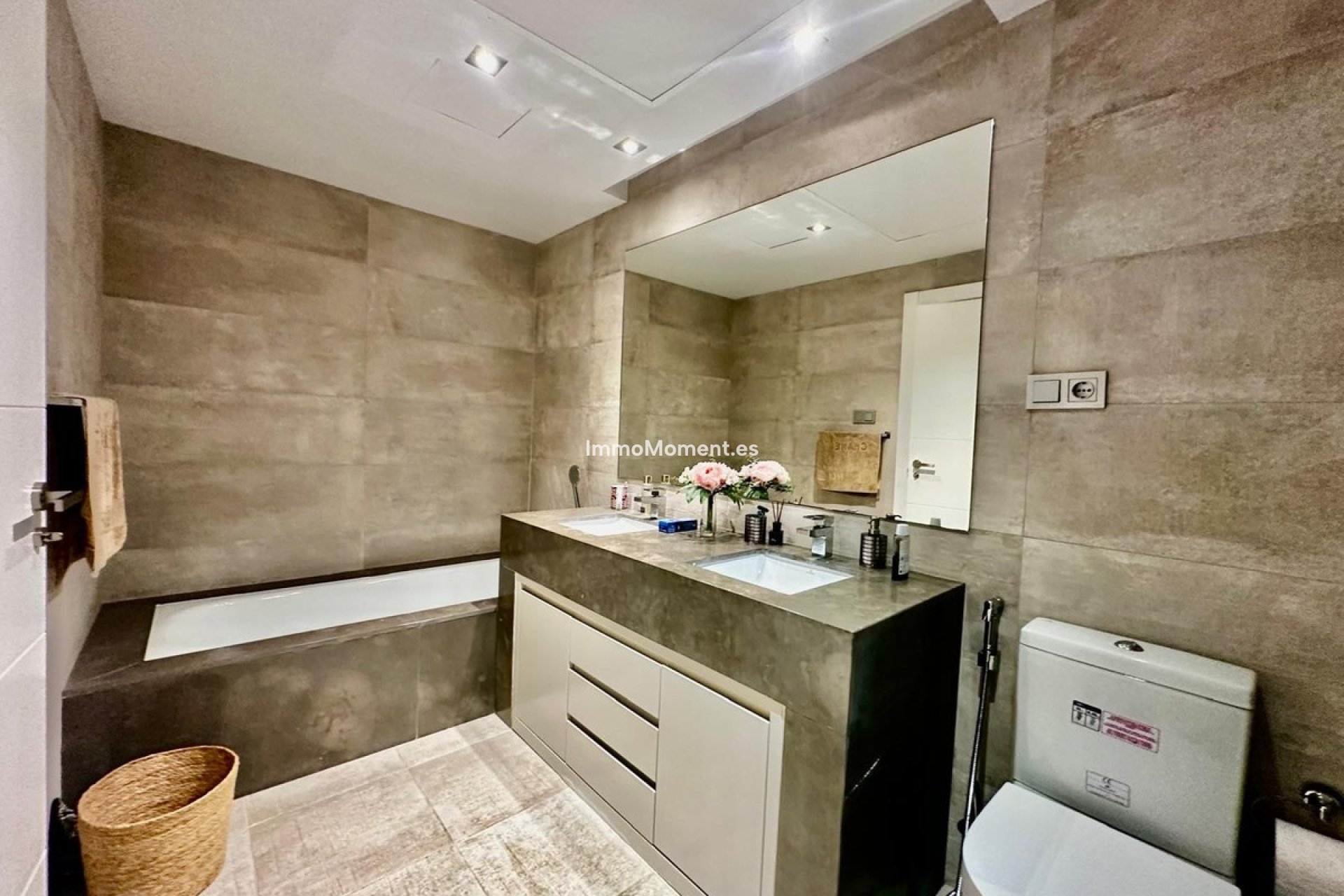 Revente - Appartement - Marbella - Nueva Andalucía