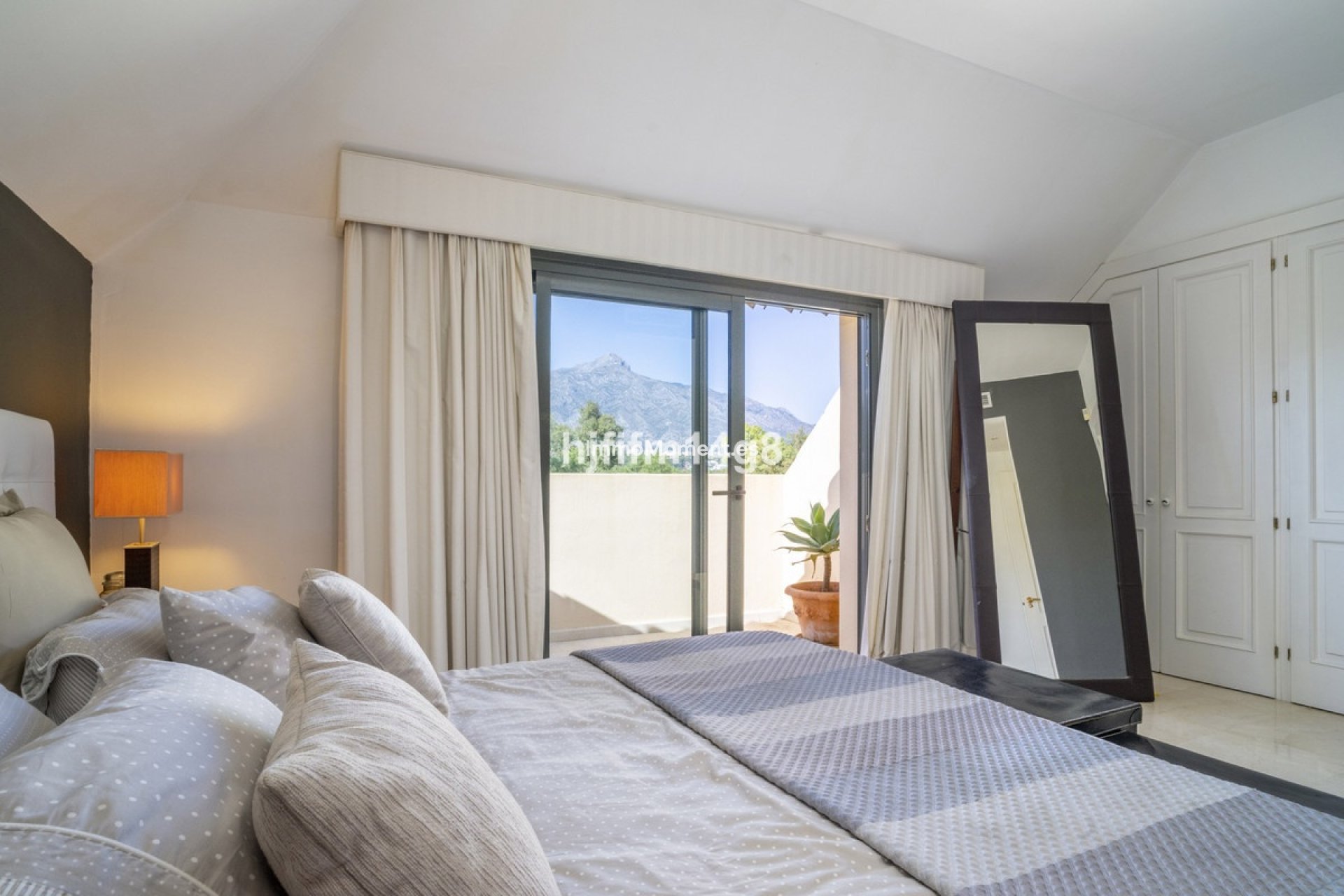 Revente - Appartement - Marbella - Nueva Andalucía