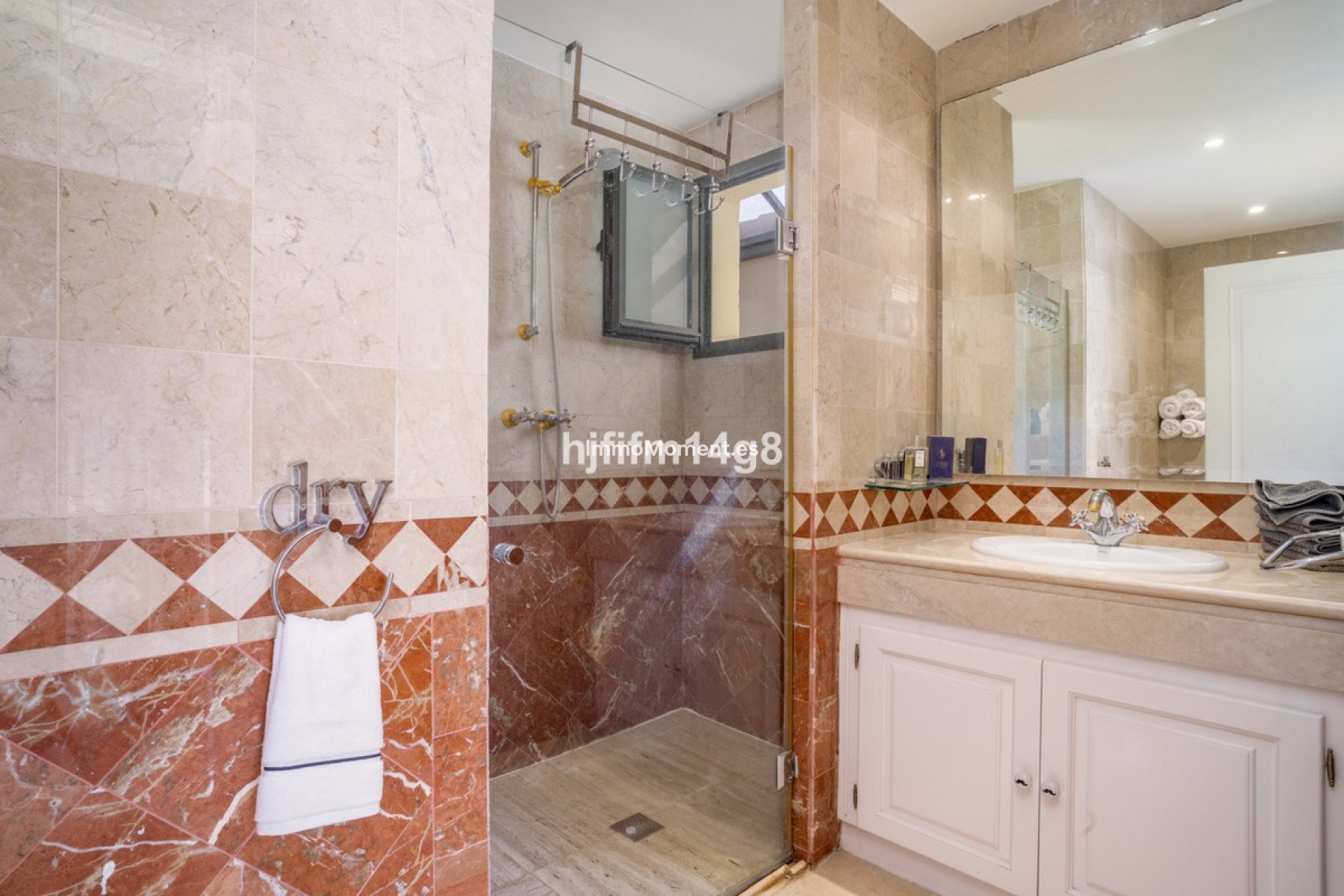 Revente - Appartement - Marbella - Nueva Andalucía