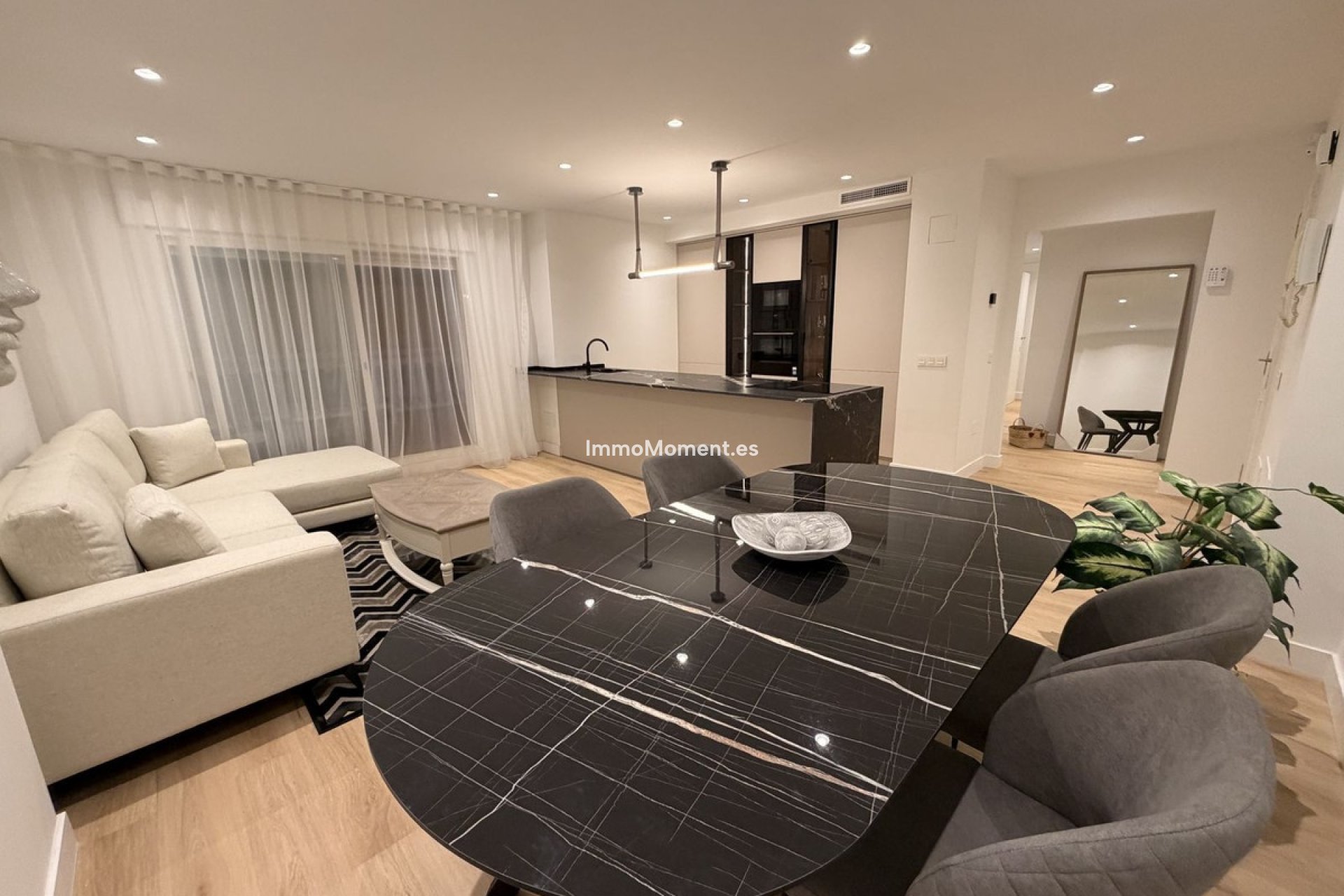 Revente - Appartement - Marbella - Nueva Andalucía