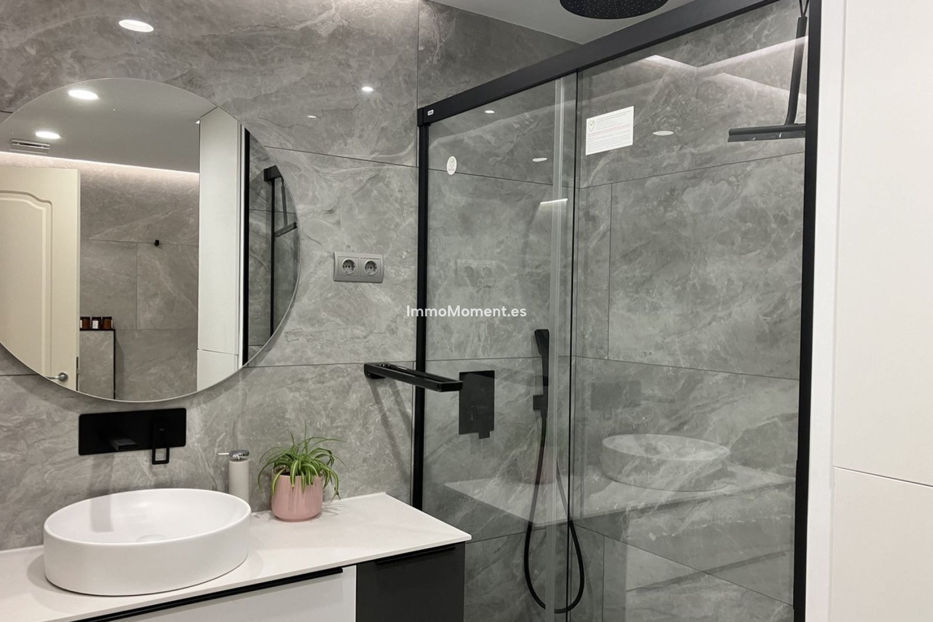 Revente - Appartement - Marbella - Nueva Andalucía