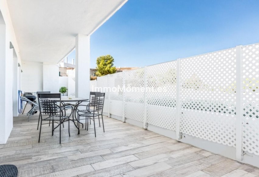 Revente - Appartement - Marbella - Nueva Andalucía