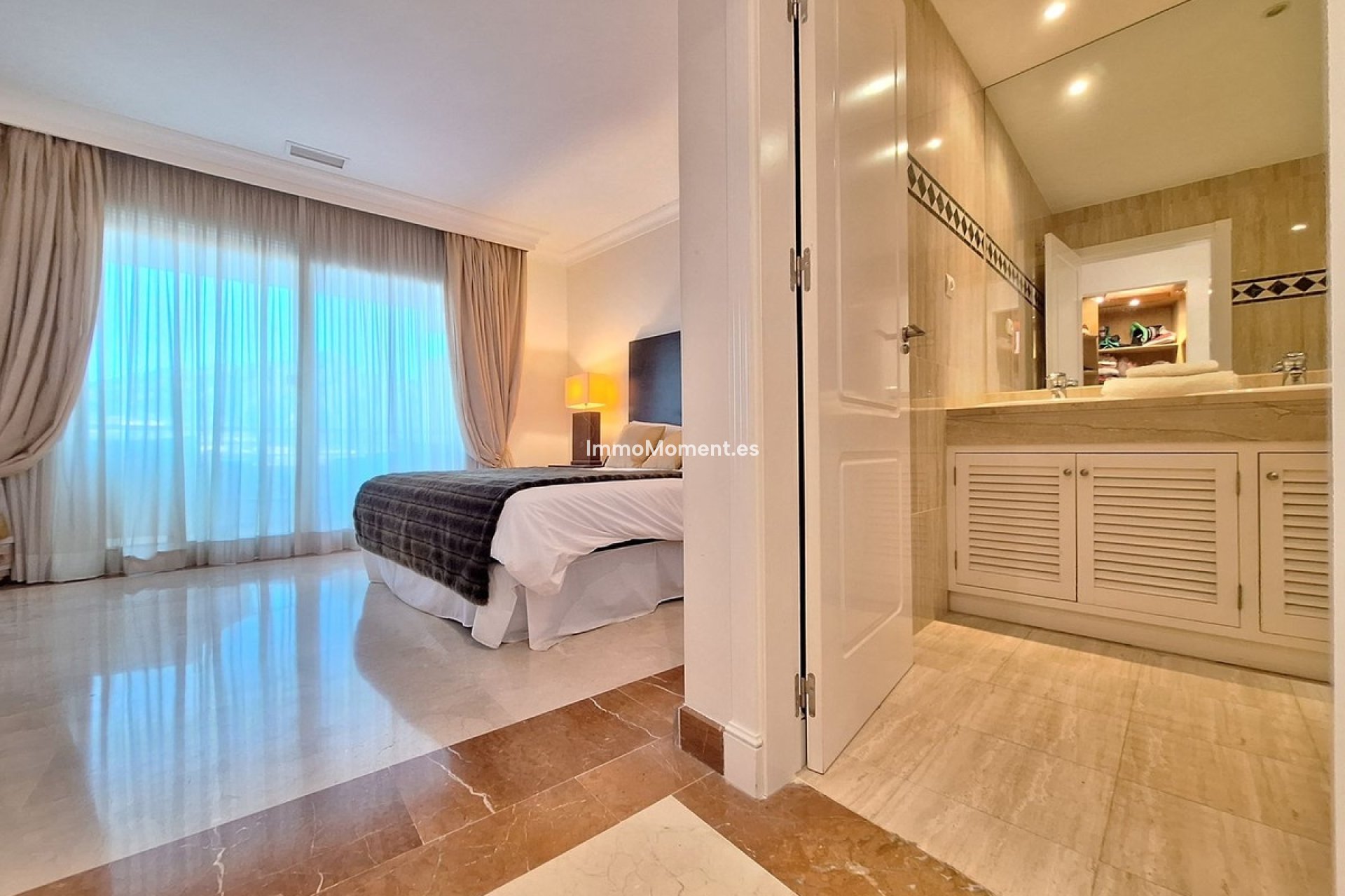 Revente - Appartement - Marbella - Nueva Andalucía