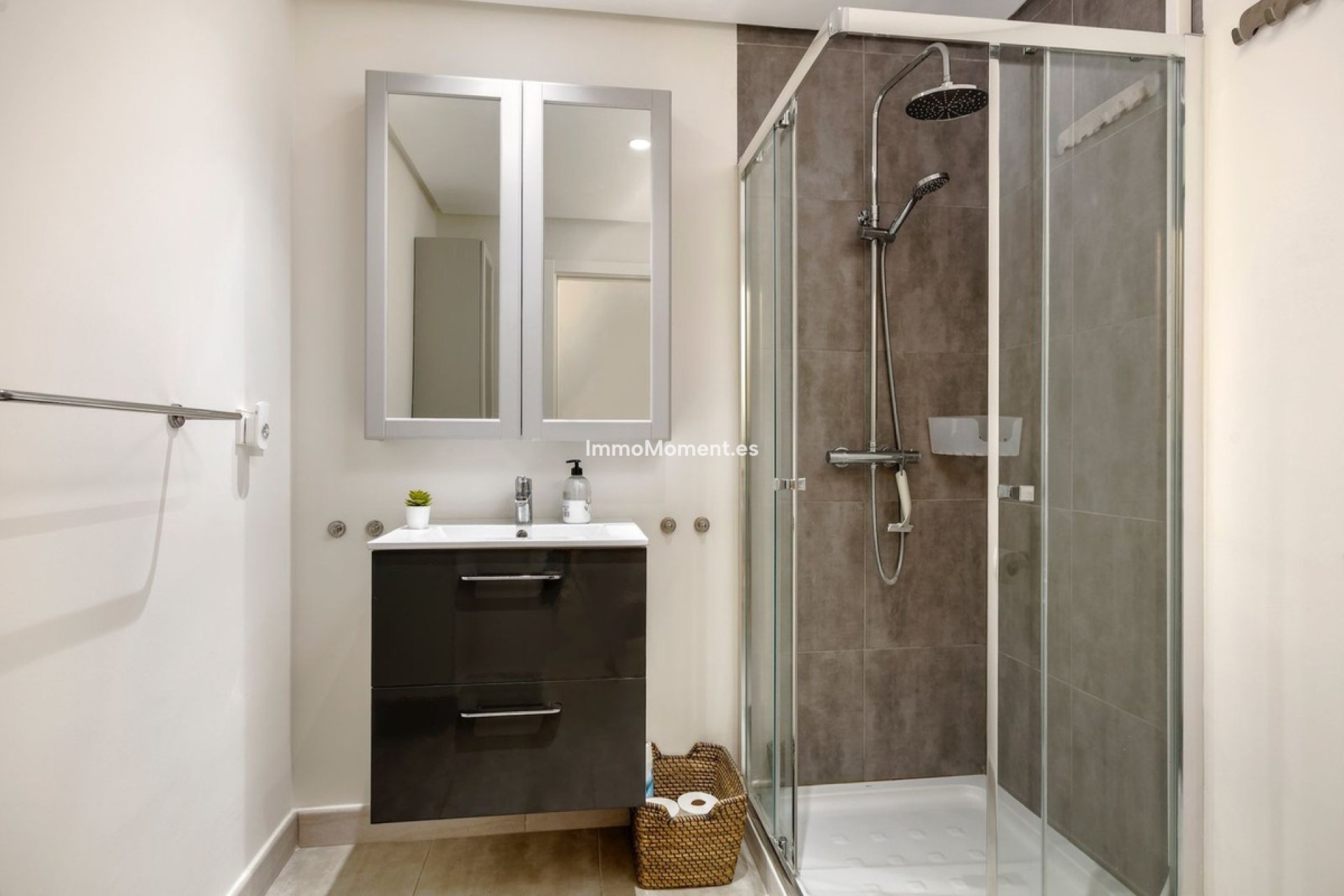 Revente - Appartement - Marbella - Nueva Andalucía