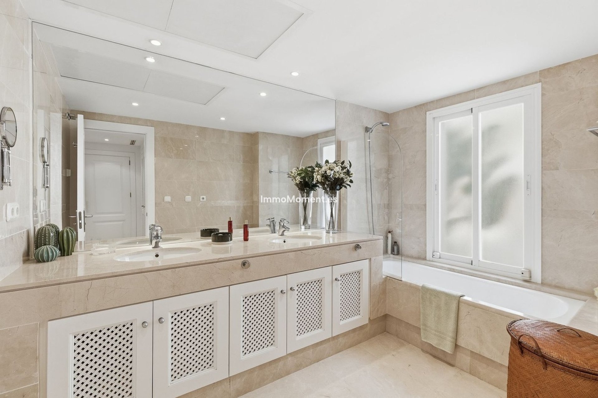 Revente - Appartement - Marbella - Nueva Andalucía