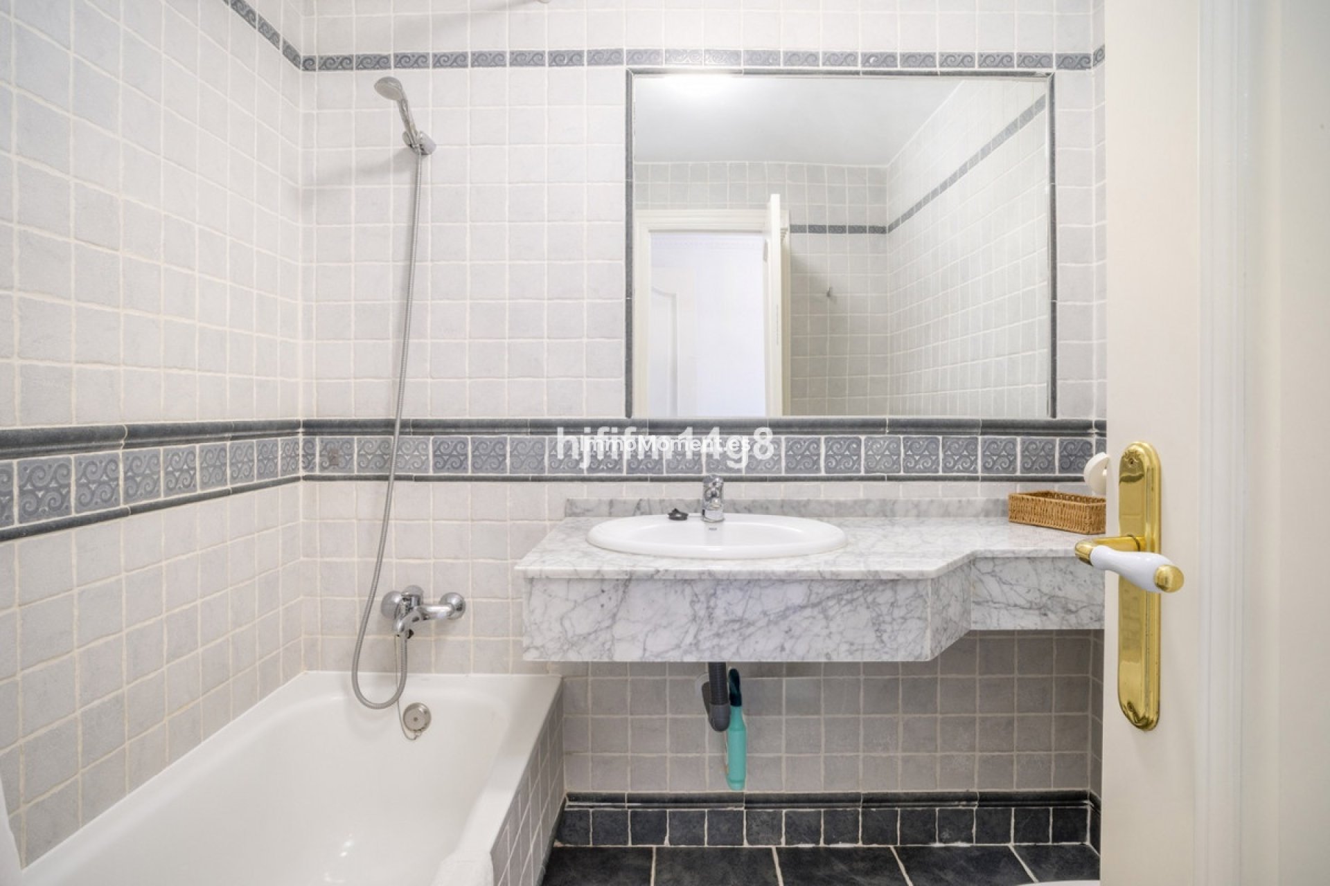 Revente - Appartement - Marbella - Nueva Andalucía