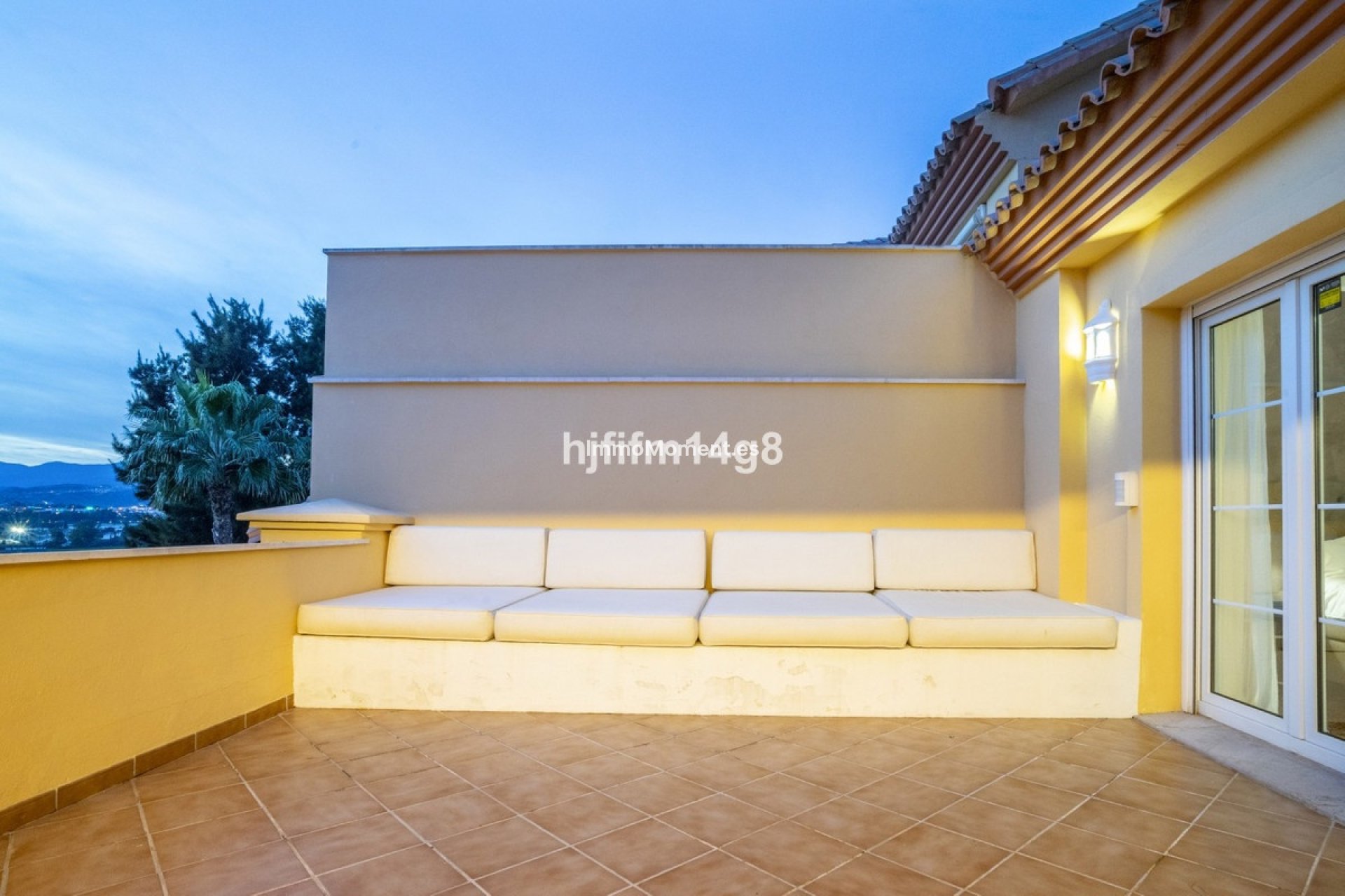 Revente - Appartement - Marbella - Nueva Andalucía