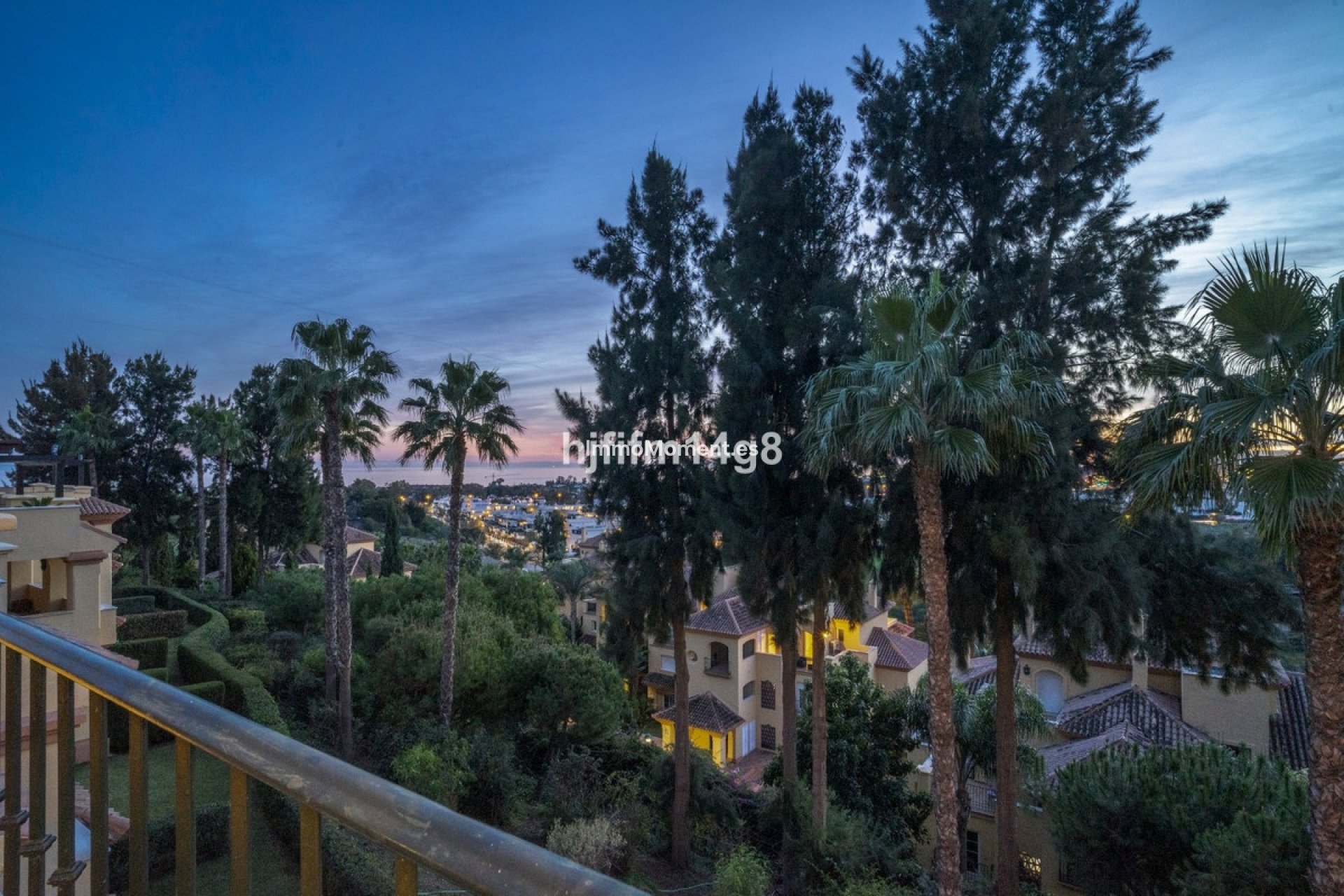 Revente - Appartement - Marbella - Nueva Andalucía