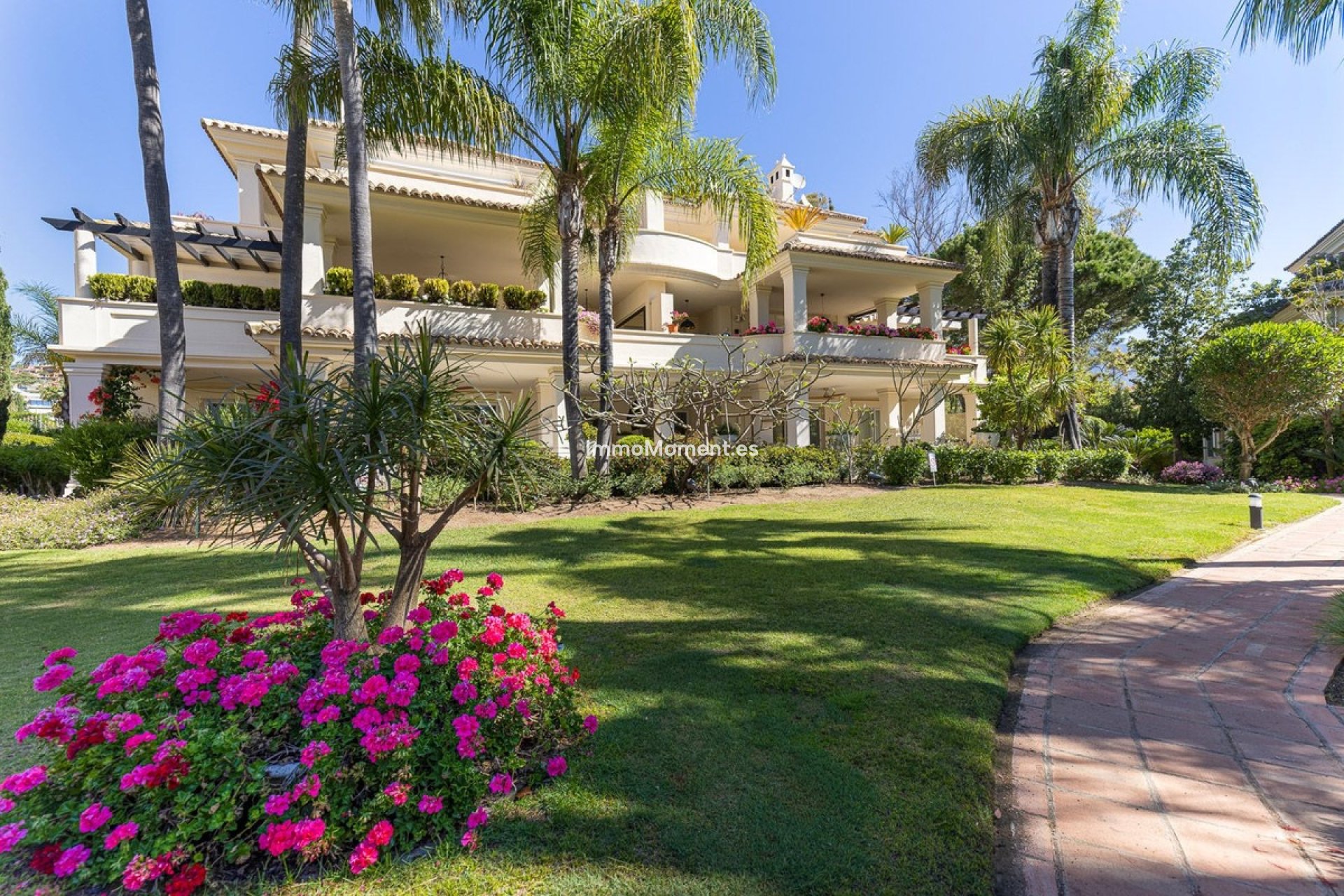 Revente - Appartement - Marbella - Nueva Andalucía