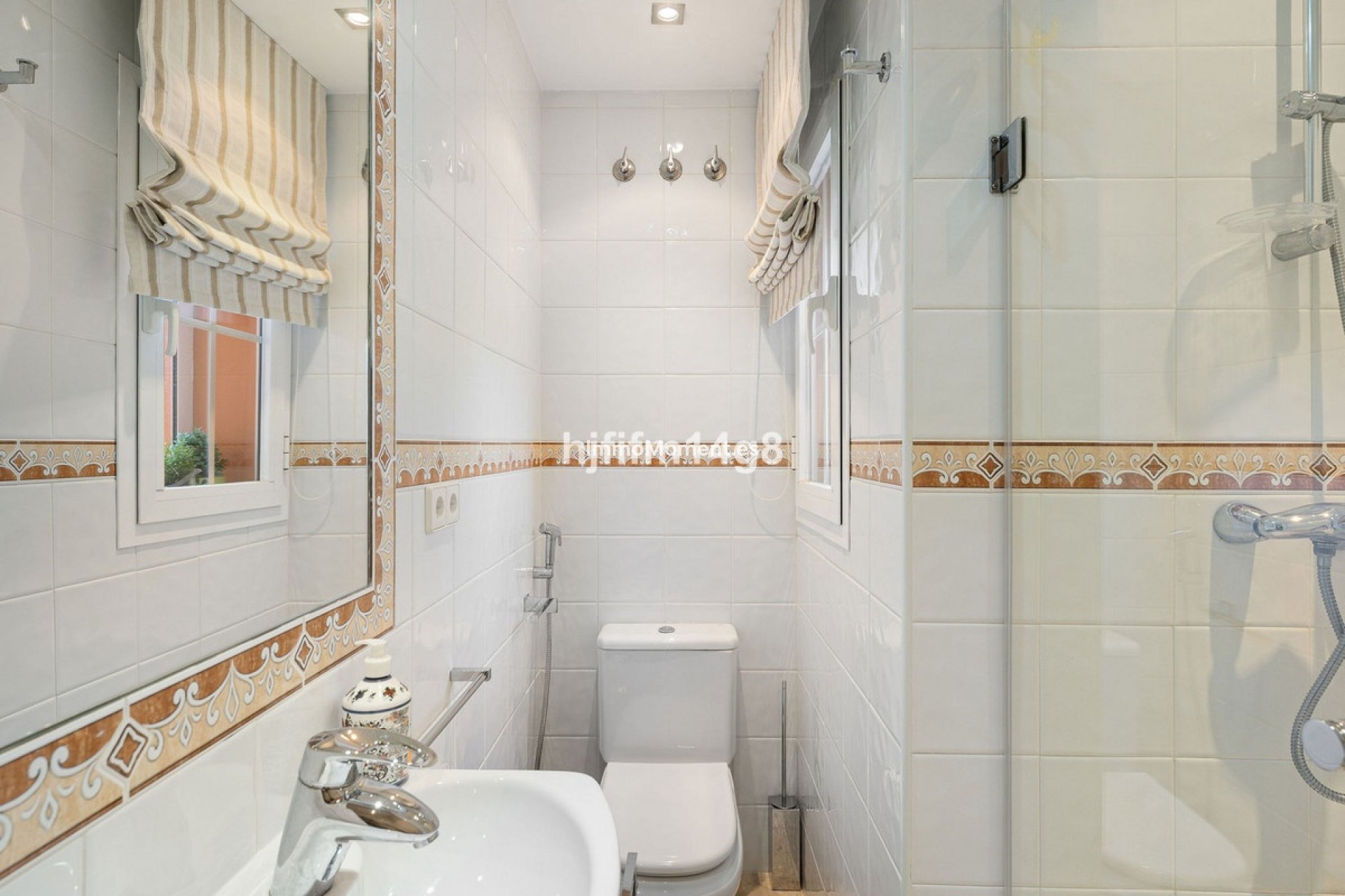 Revente - Appartement - Marbella - Nueva Andalucía
